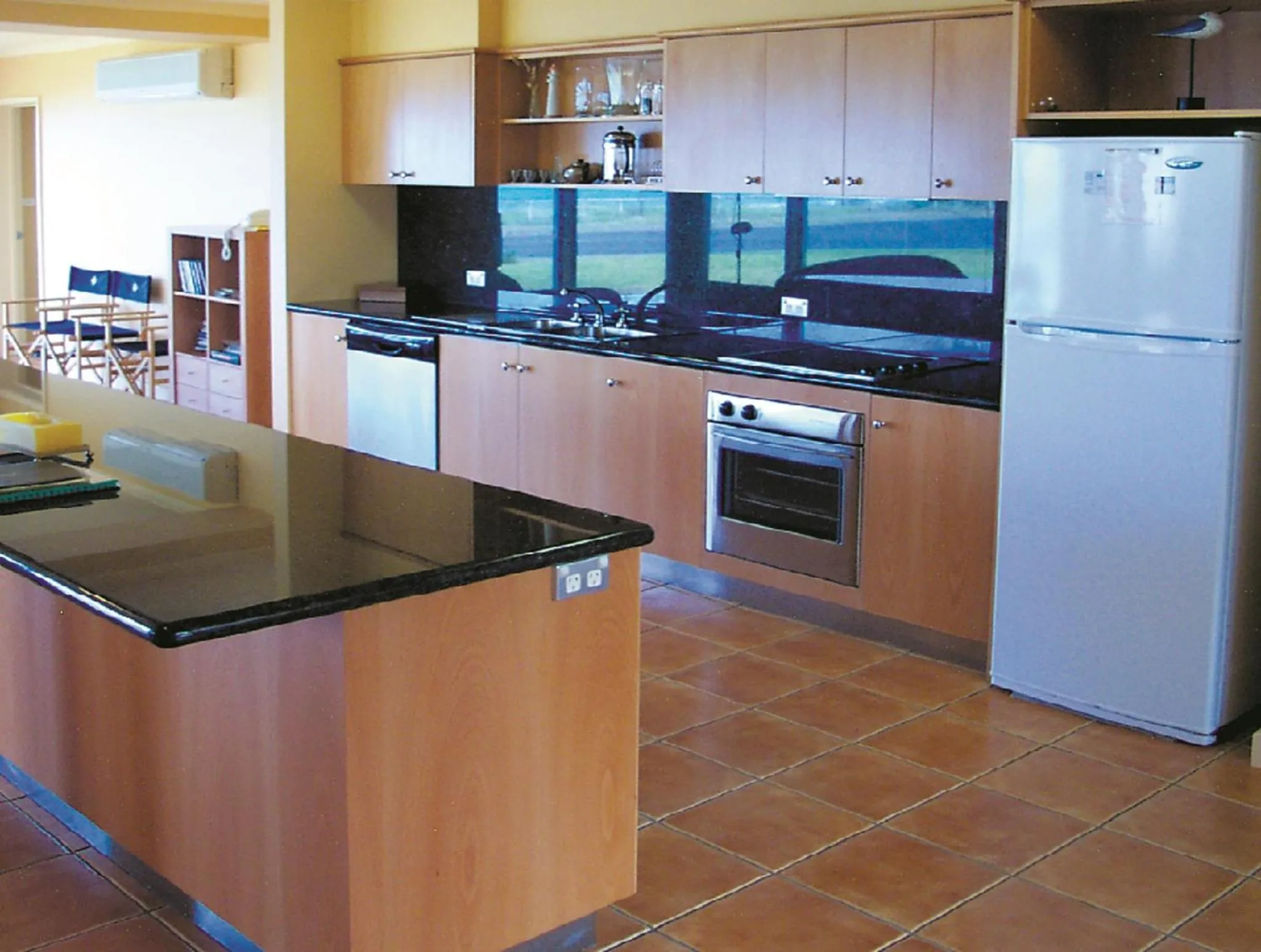 Horizons Beachfront Apartment