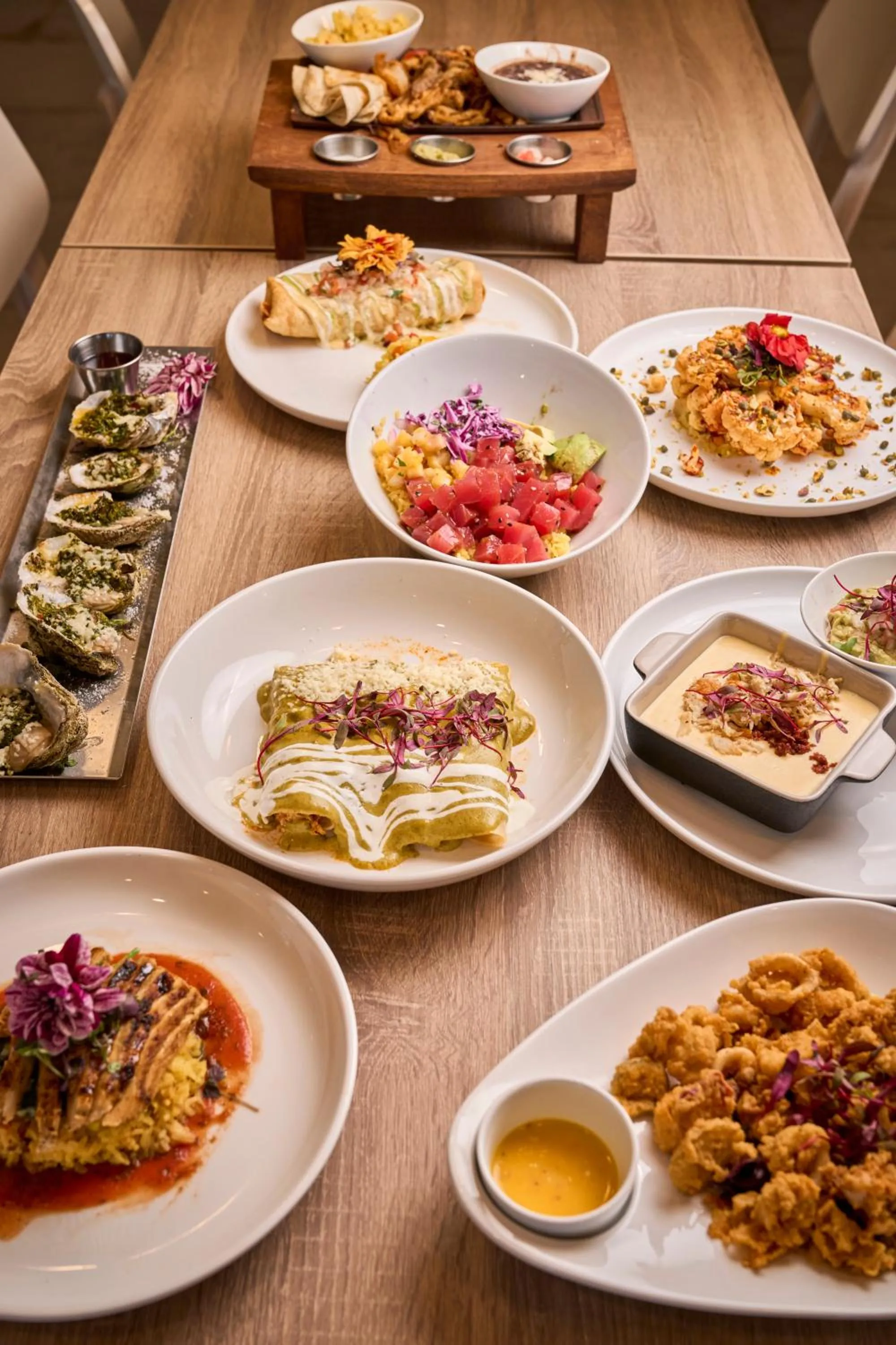 Food and drinks in Sand Dunes Tower Suites and Villas