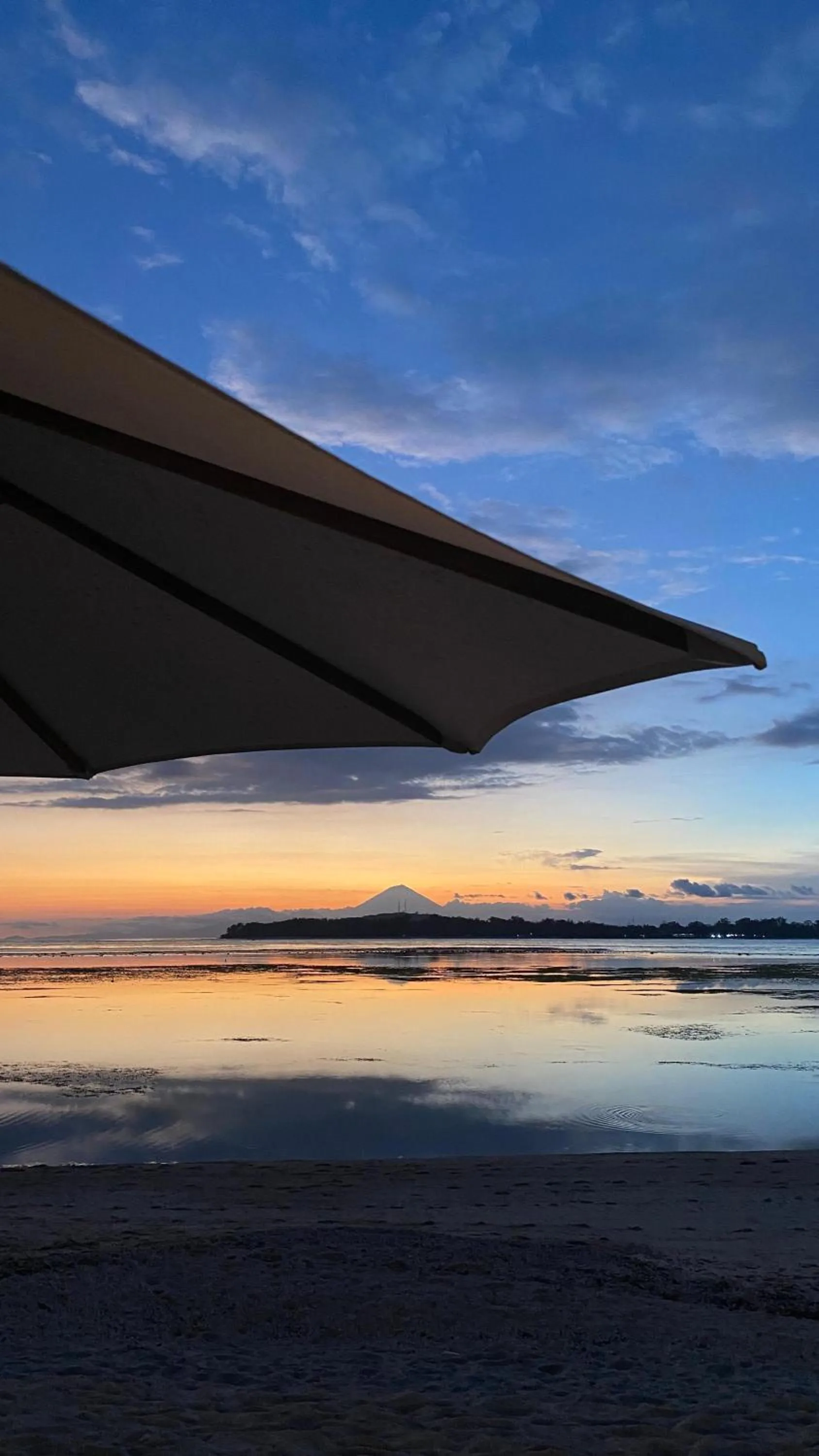 Beach in Vyaana Resort Gili Air