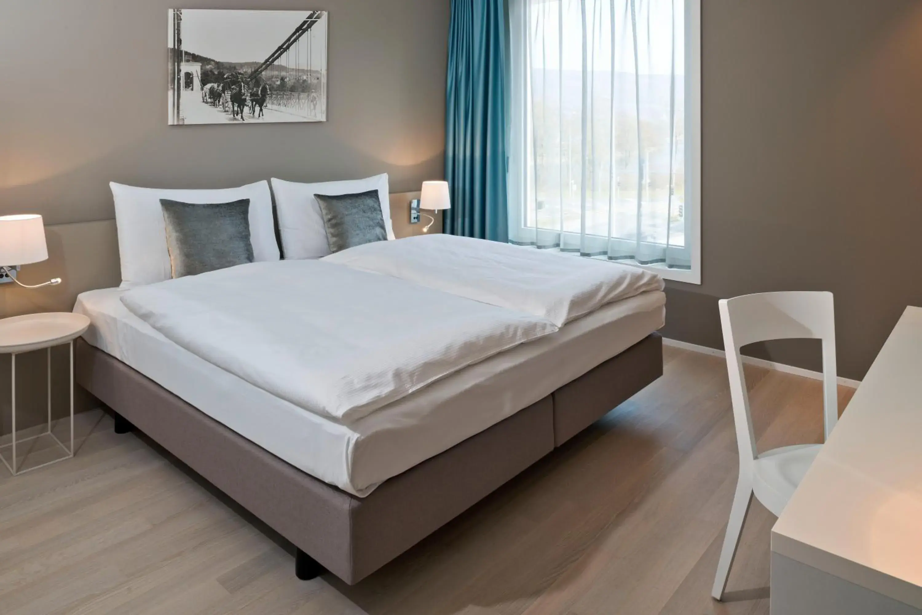 Double Room in Hotel Kettenbrücke Double Room in Hotel Kettenbrücke