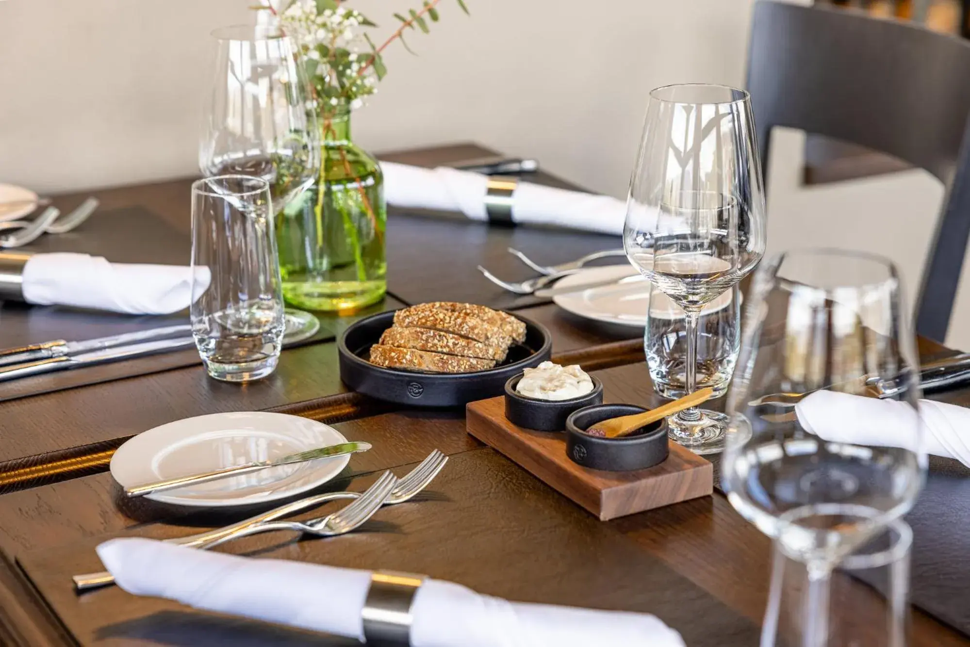 Restaurant/places to eat in Hotel Kettenbrücke Restaurant/places to eat in Hotel Kettenbrücke