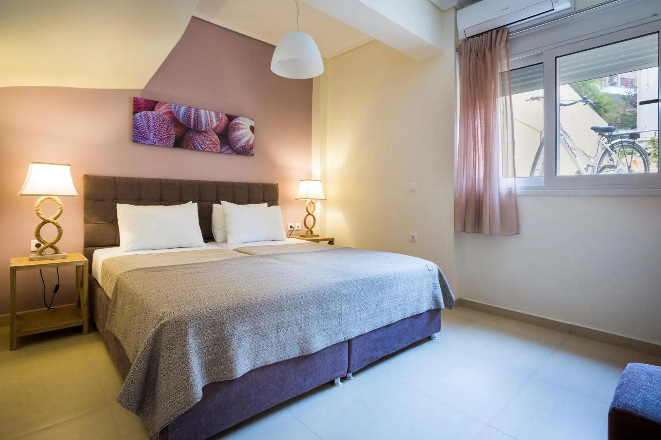 Bed in Meliti Waterfront Suites