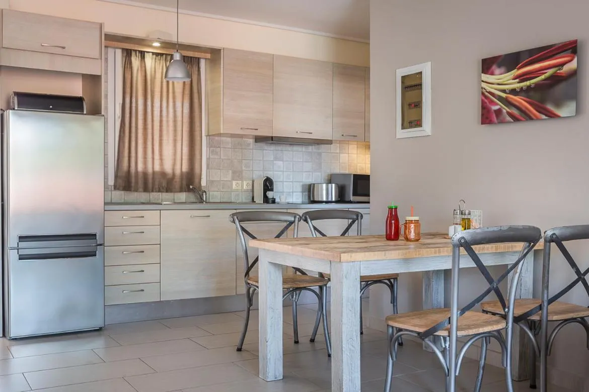 Meliti Waterfront Suites