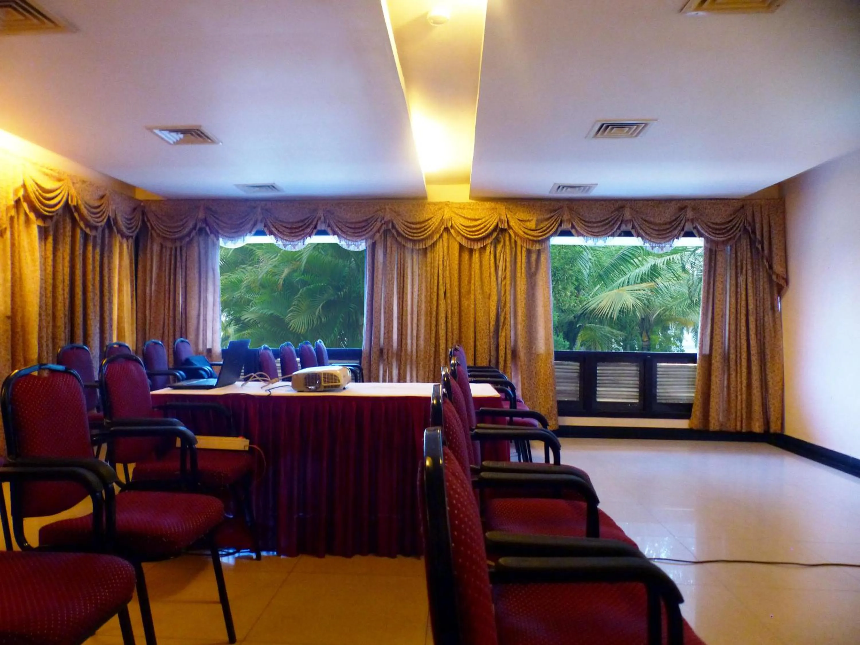Banquet/Function facilities in Hotel Highway Garden