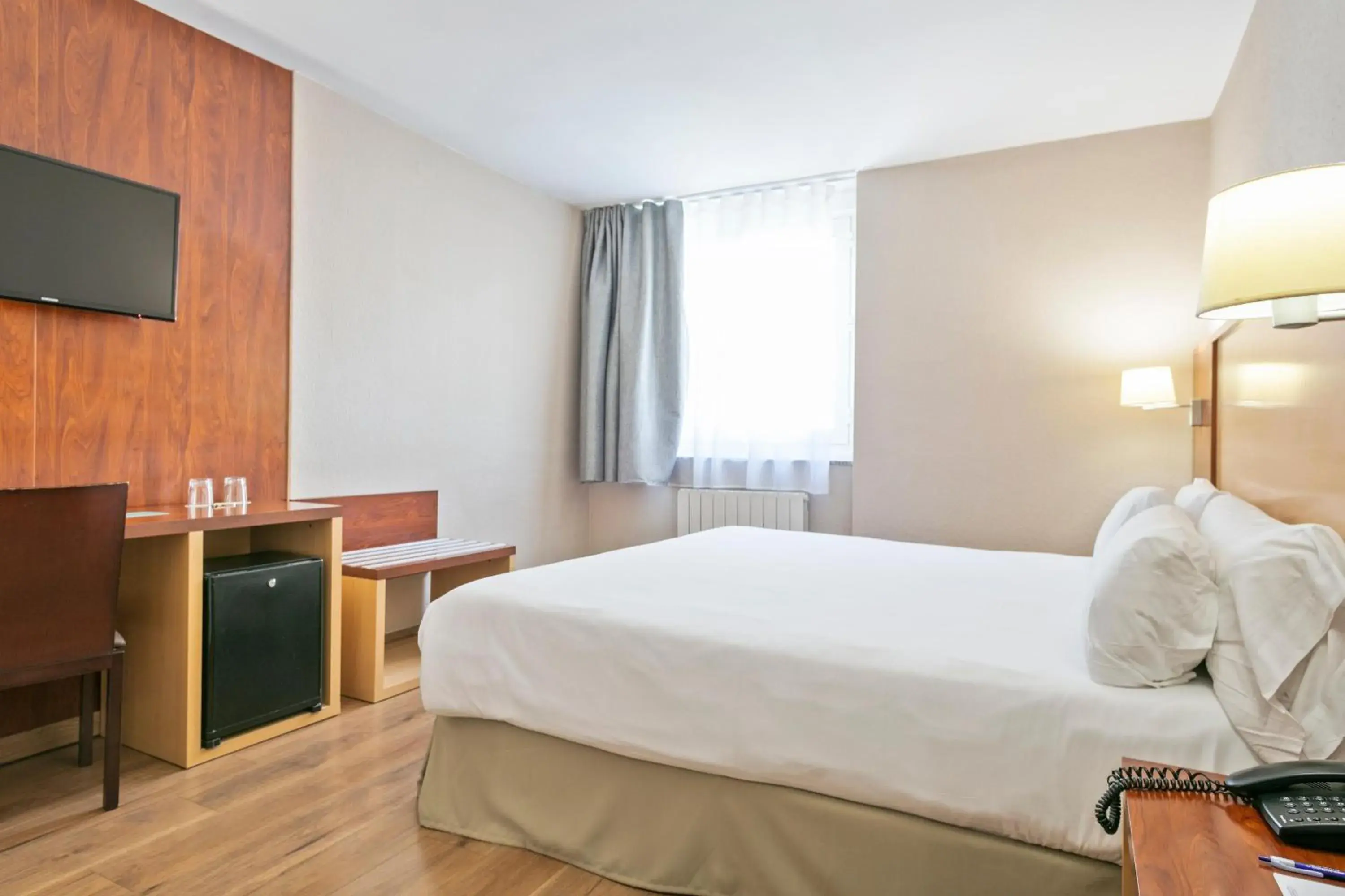 Exterior Double Room (1 or 2 Adults) - single occupancy in Hotel Best Andorra Center Exterior Double Room (1 or 2 Adults) - single occupancy in Hotel Best Andorra Center