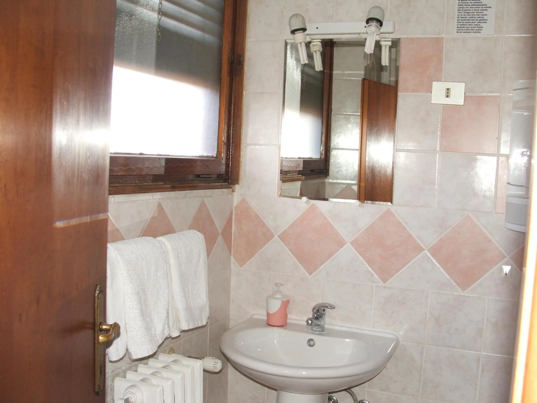 Bathroom in B&B La Cubanina