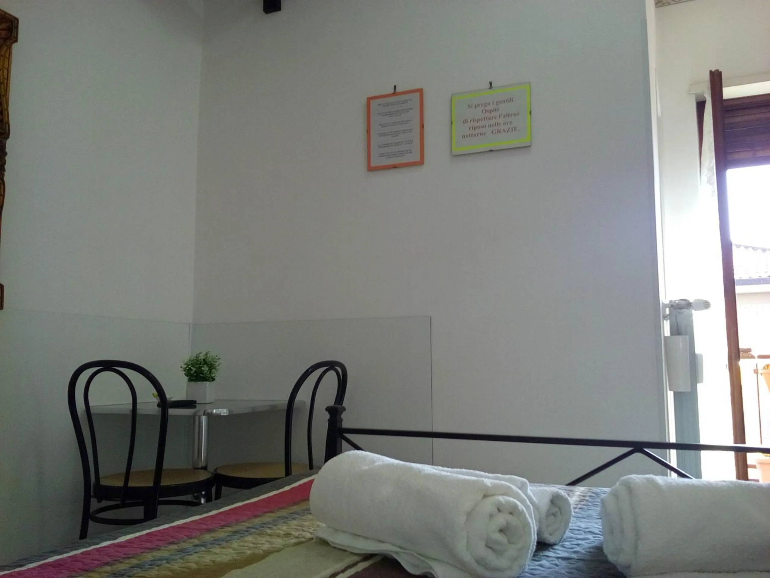 Photo of the whole room, Bed in B&B La Cubanina