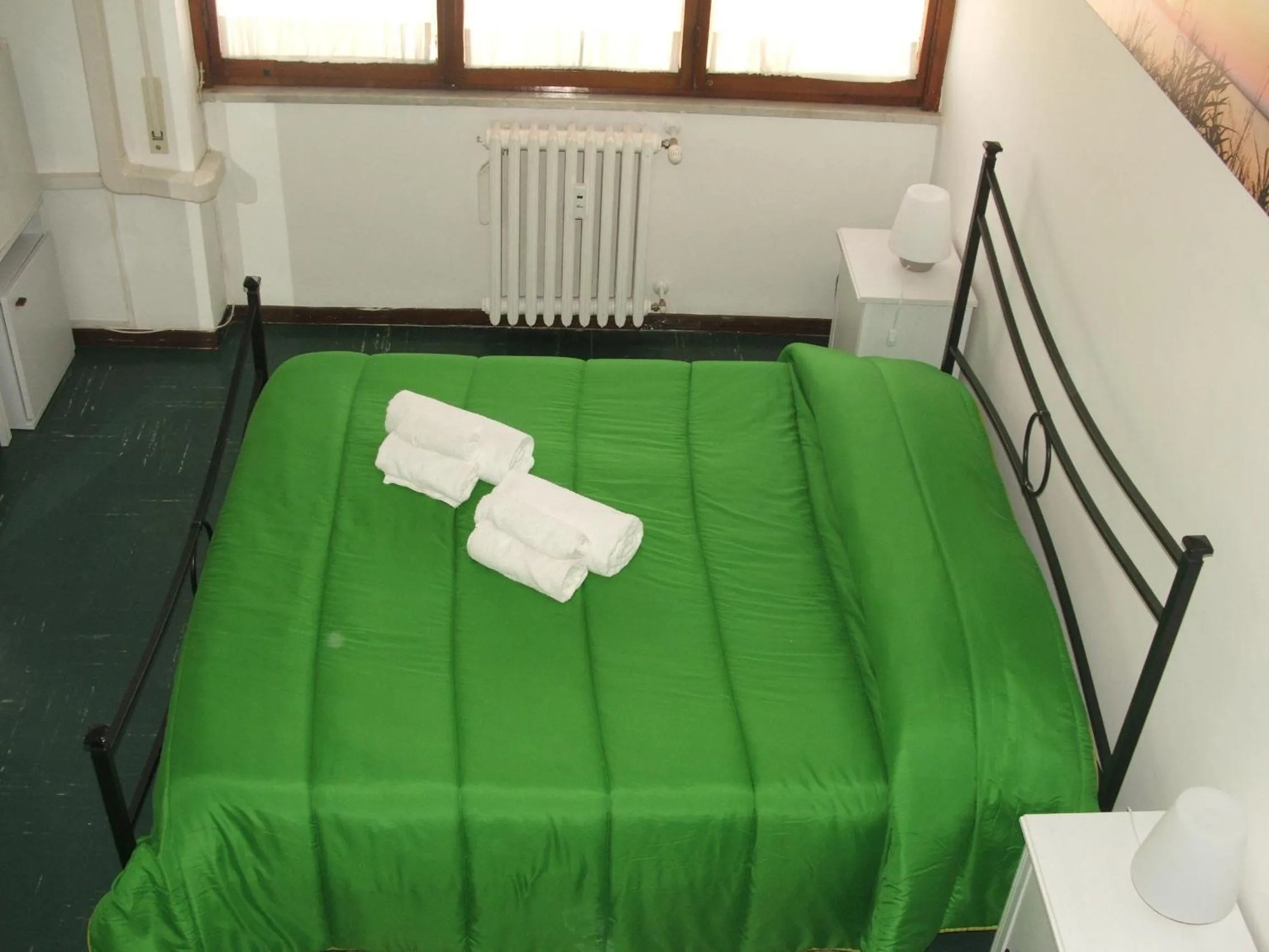 Photo of the whole room, Bed in B&B La Cubanina