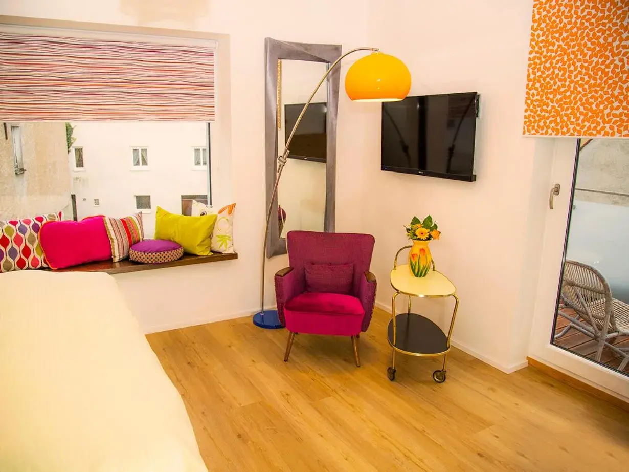 Queen Room with Balcony - single occupancy in Boutique Hotel Frieden Queen Room with Balcony - single occupancy in Boutique Hotel Frieden