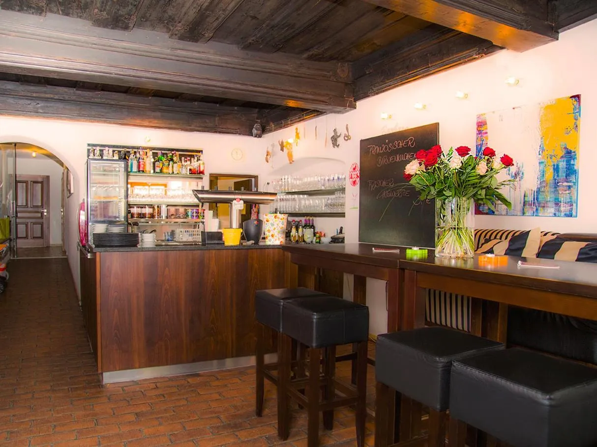 Communal lounge/ TV room in Boutique Hotel Frieden