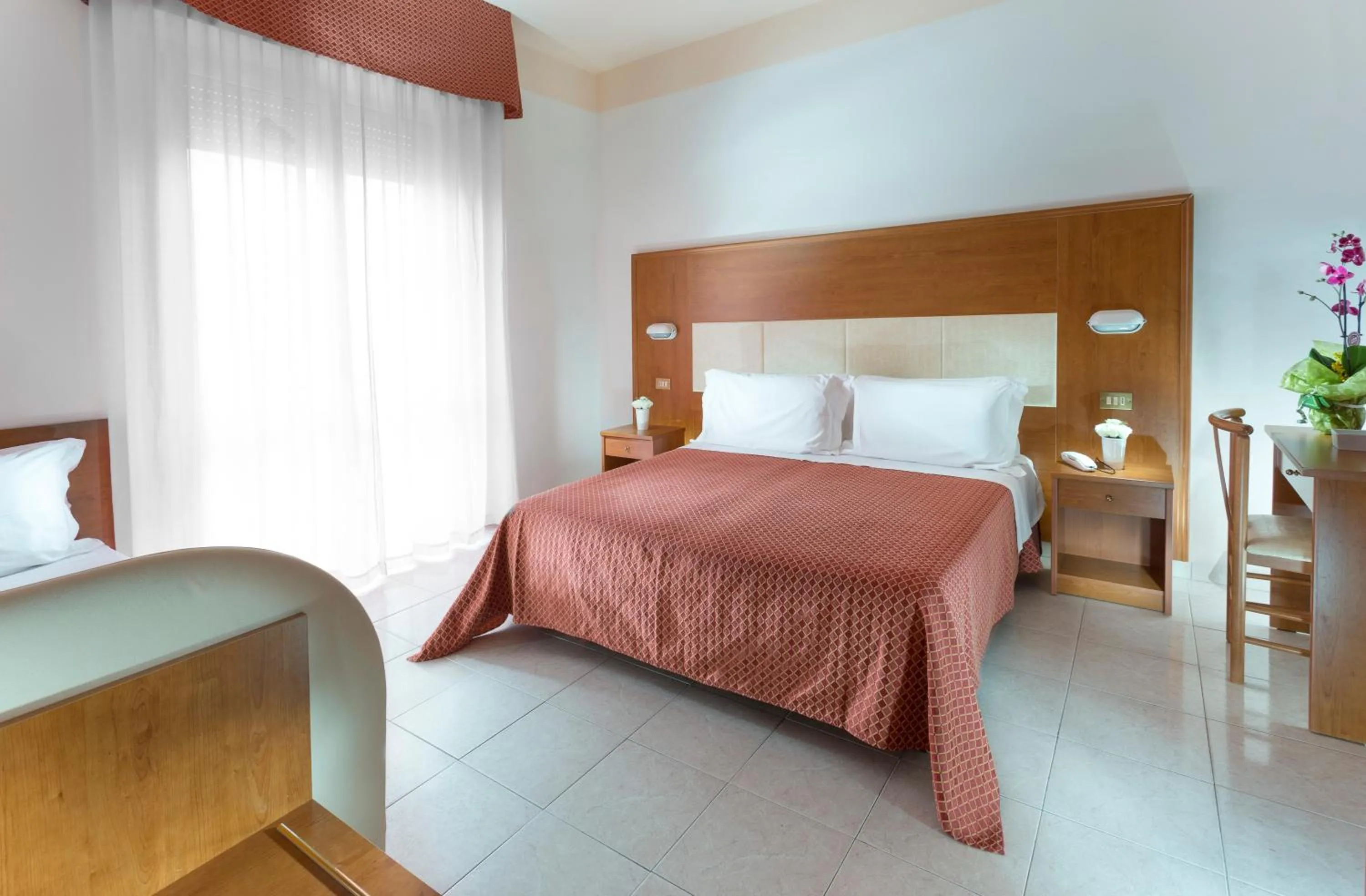 Bedroom, Bed in Hotel Vela d'Oro