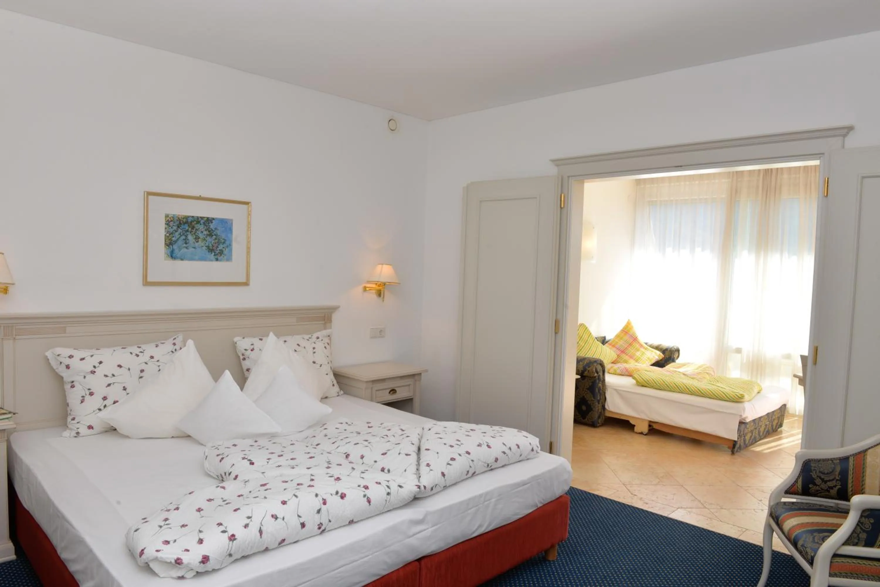 Photo of the whole room, Bed in Kröllnerhof