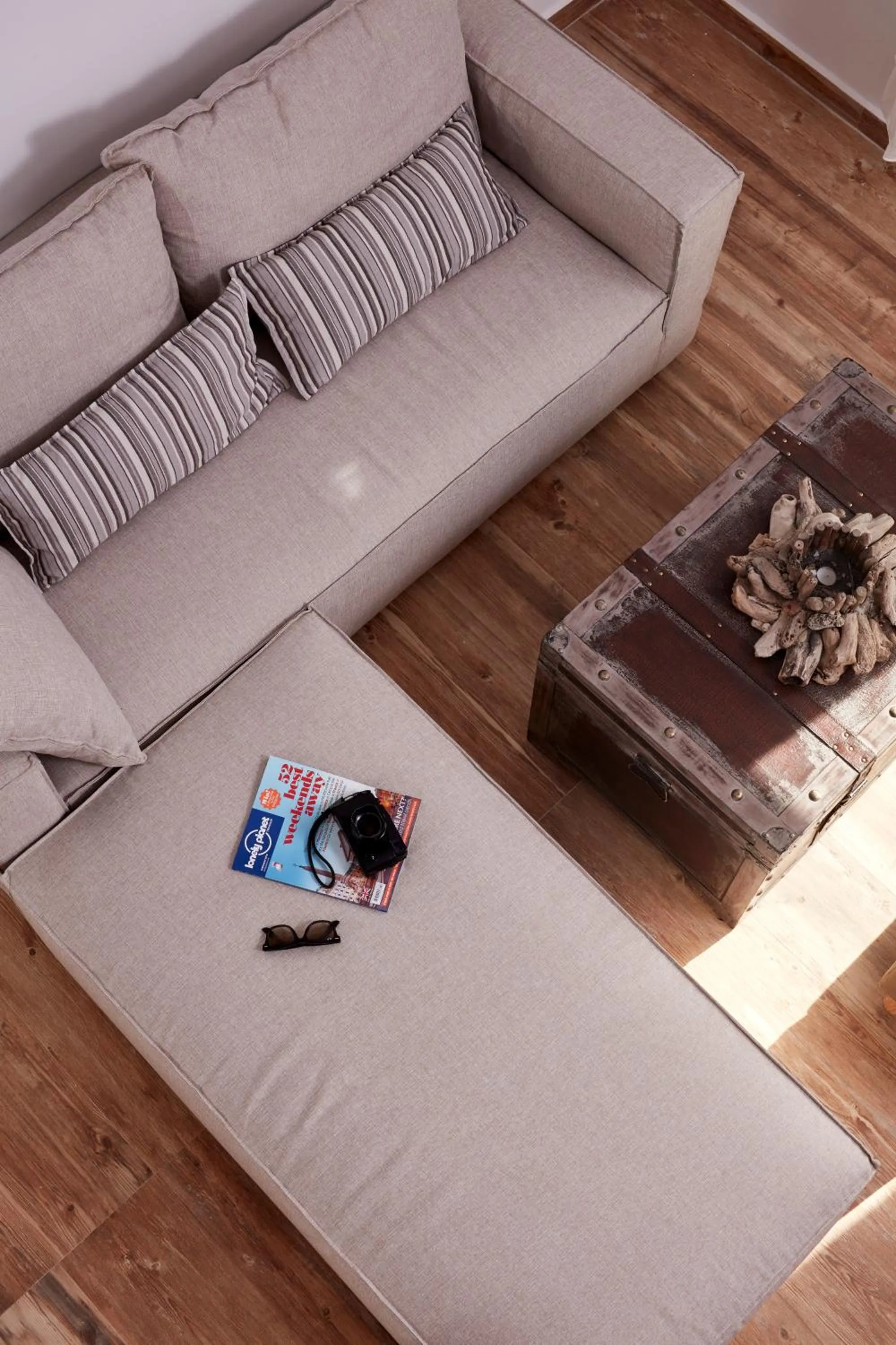 Living room in Orabel Suites Santorini (Adults Only)