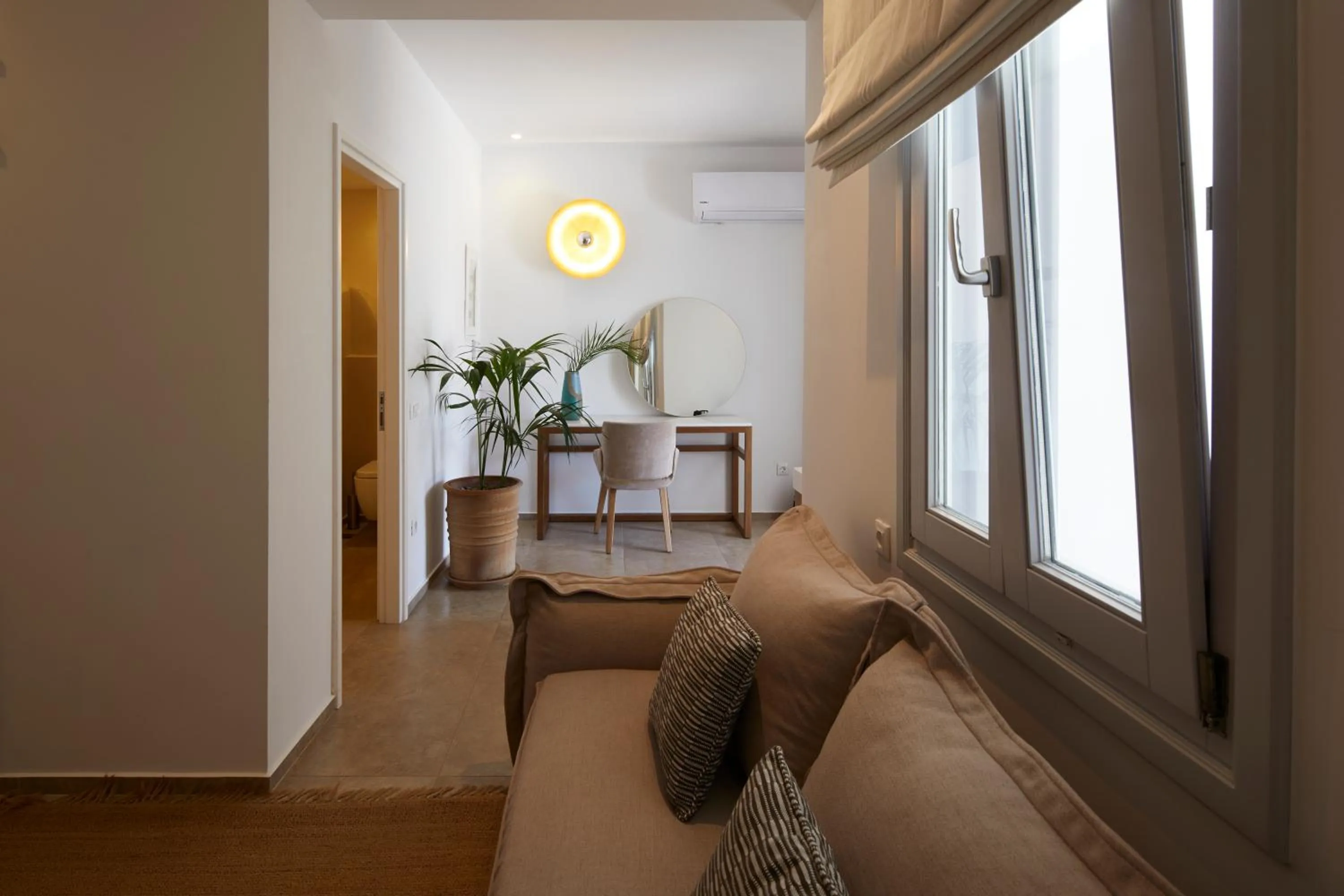 Living room in Orabel Suites Santorini (Adults Only)