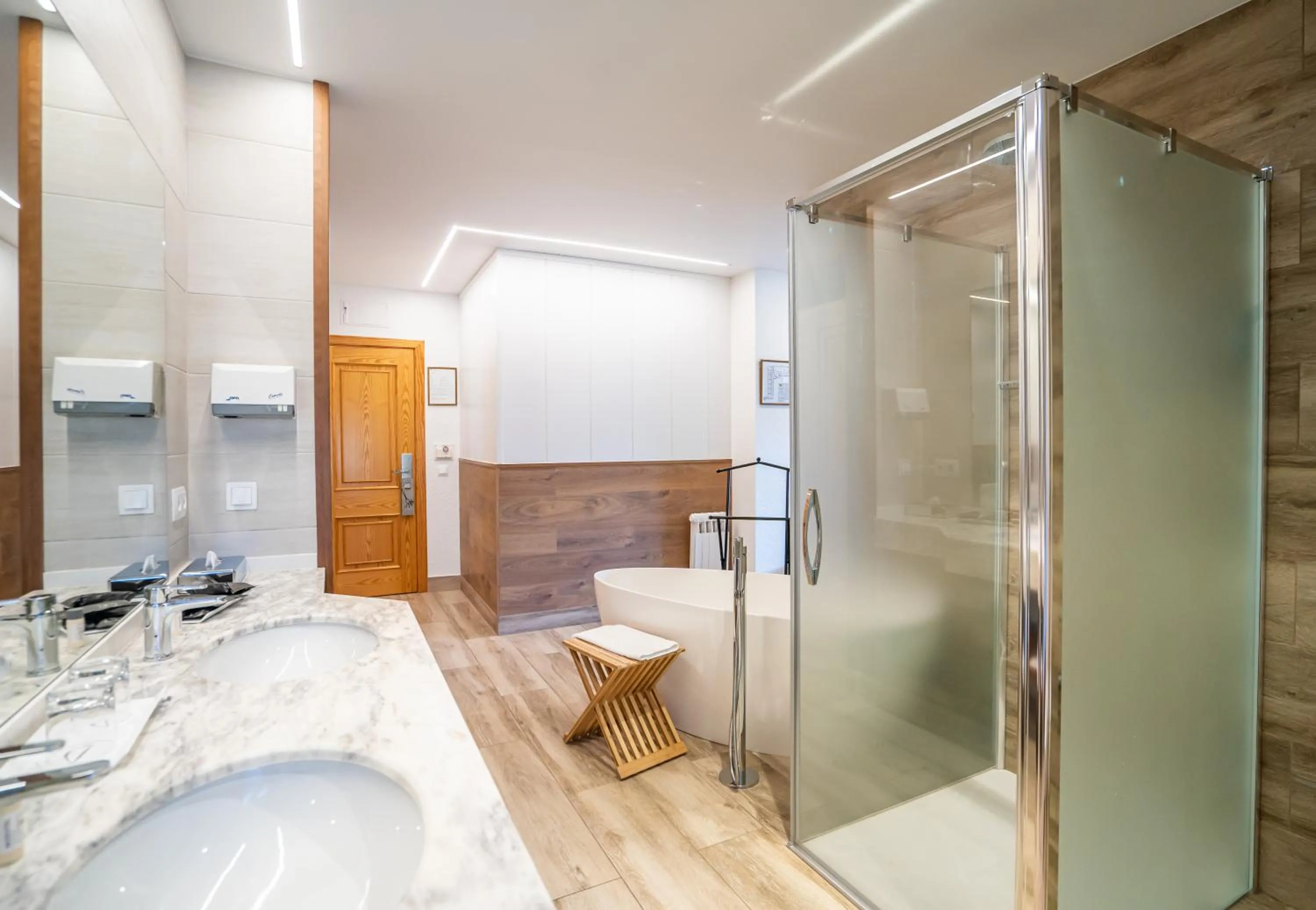 Shower in Abba Ordino Babot Hotel