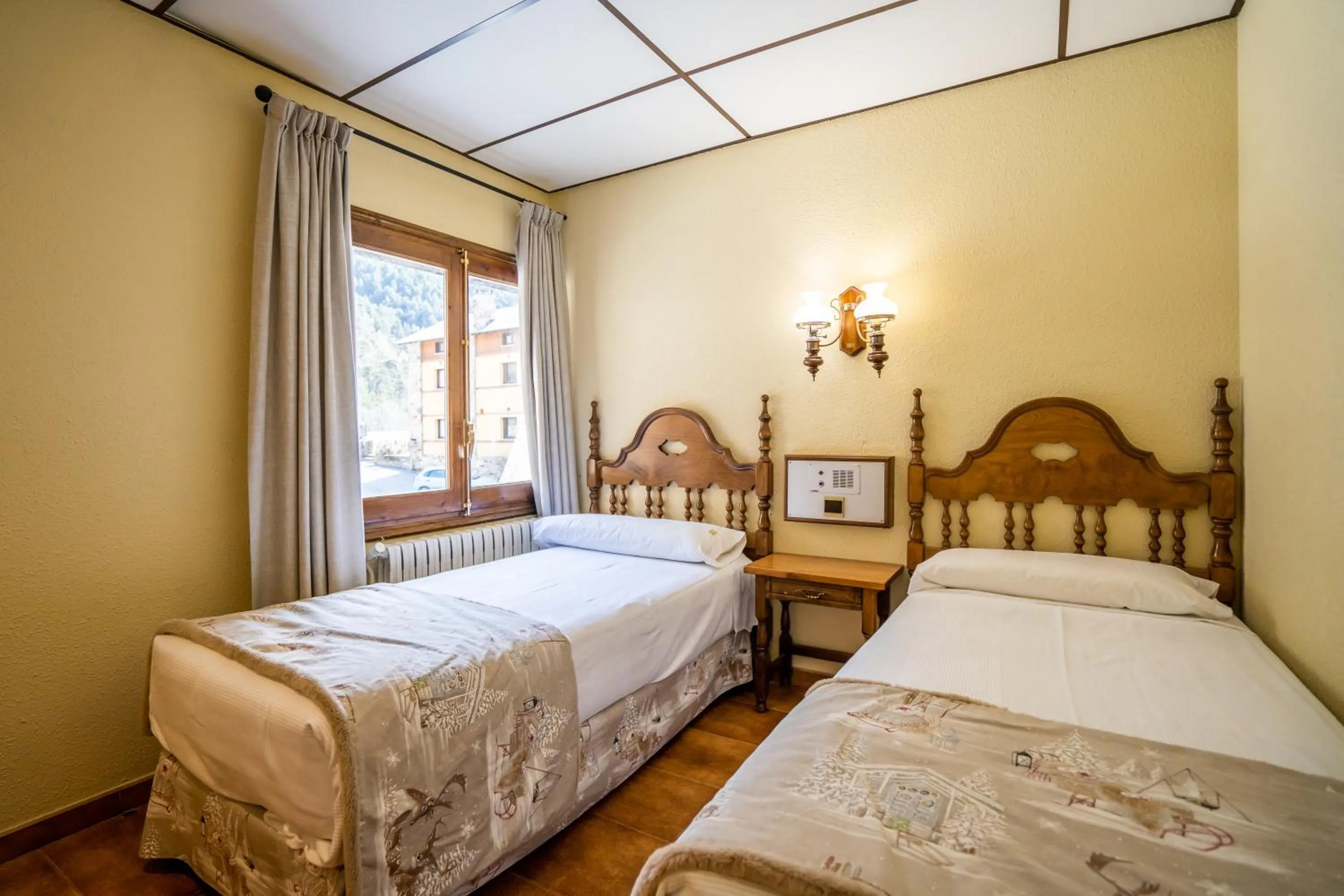 Bed in Abba Ordino Babot Hotel