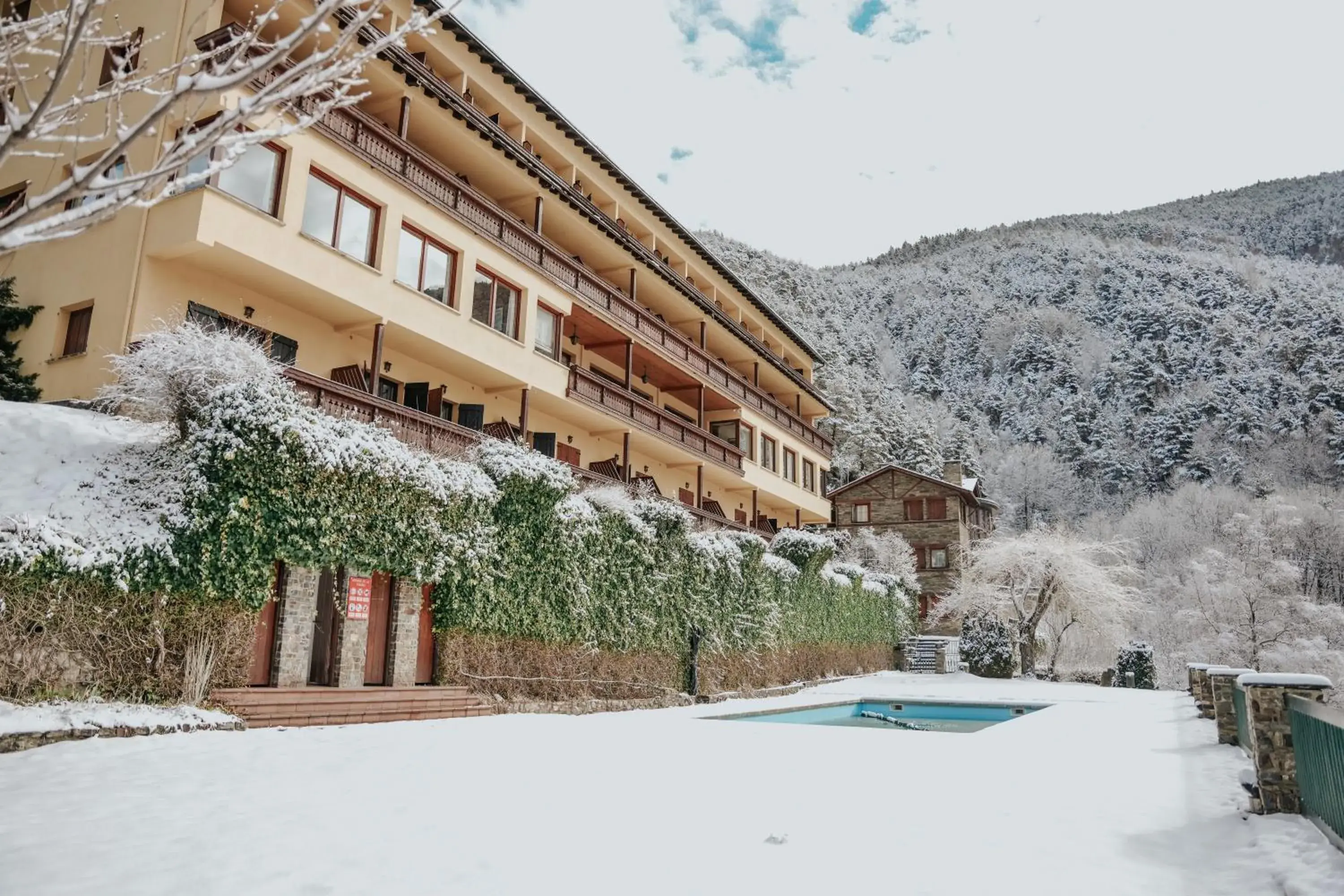 Swimming pool in Abba Ordino Babot Hotel Swimming pool in Abba Ordino Babot Hotel