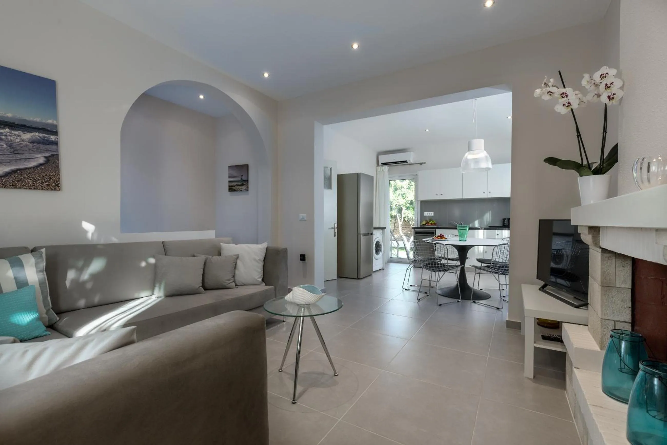 Living room in Acharavi Beach Hotel