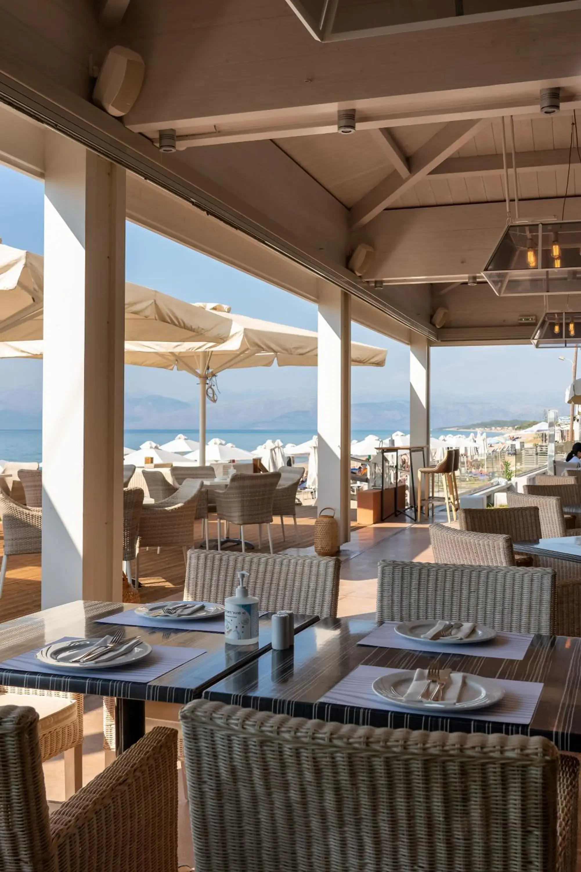 Restaurant/places to eat in Acharavi Beach Hotel Restaurant/places to eat in Acharavi Beach Hotel