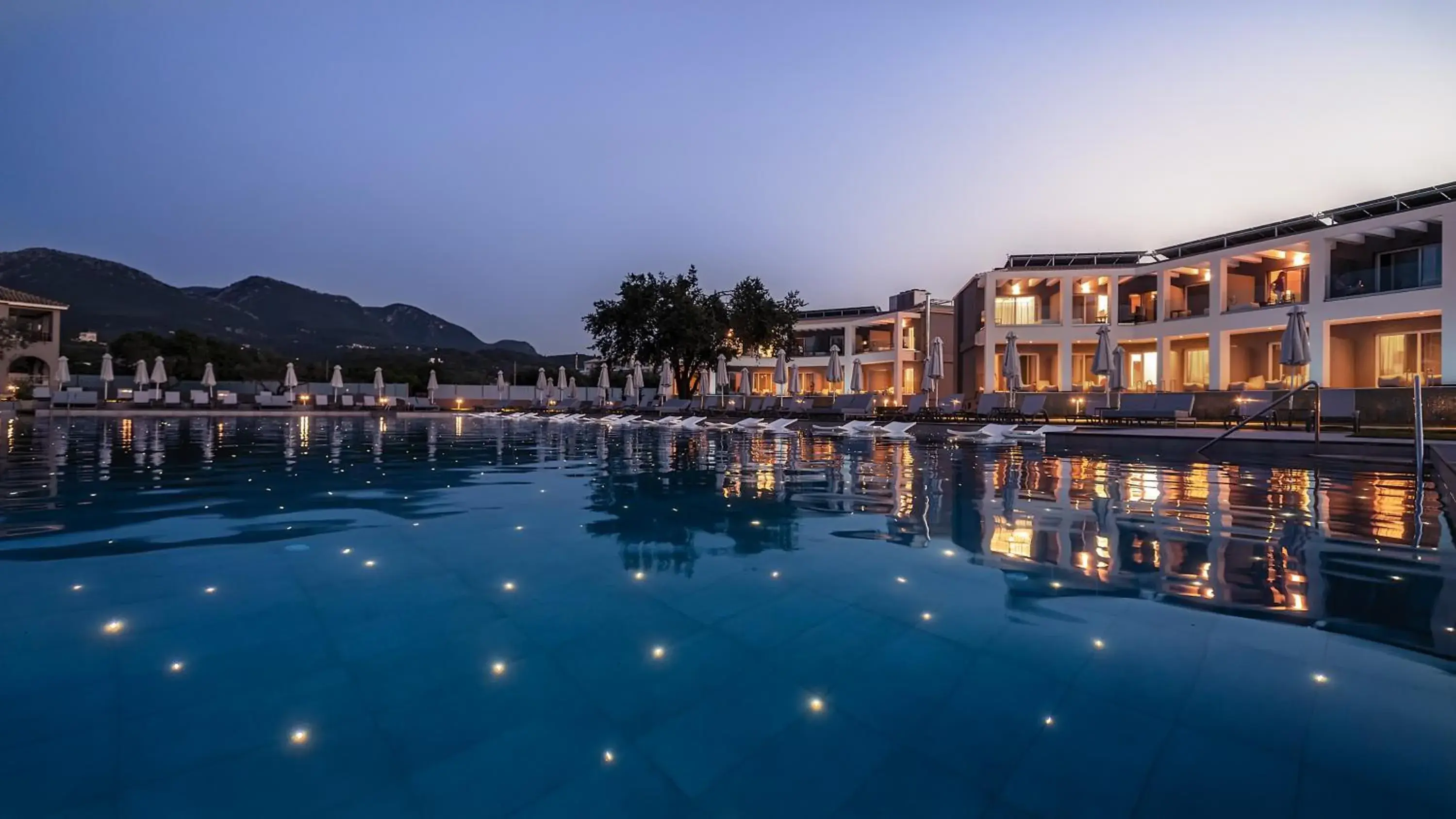 Swimming pool in Acharavi Beach Hotel Swimming pool in Acharavi Beach Hotel