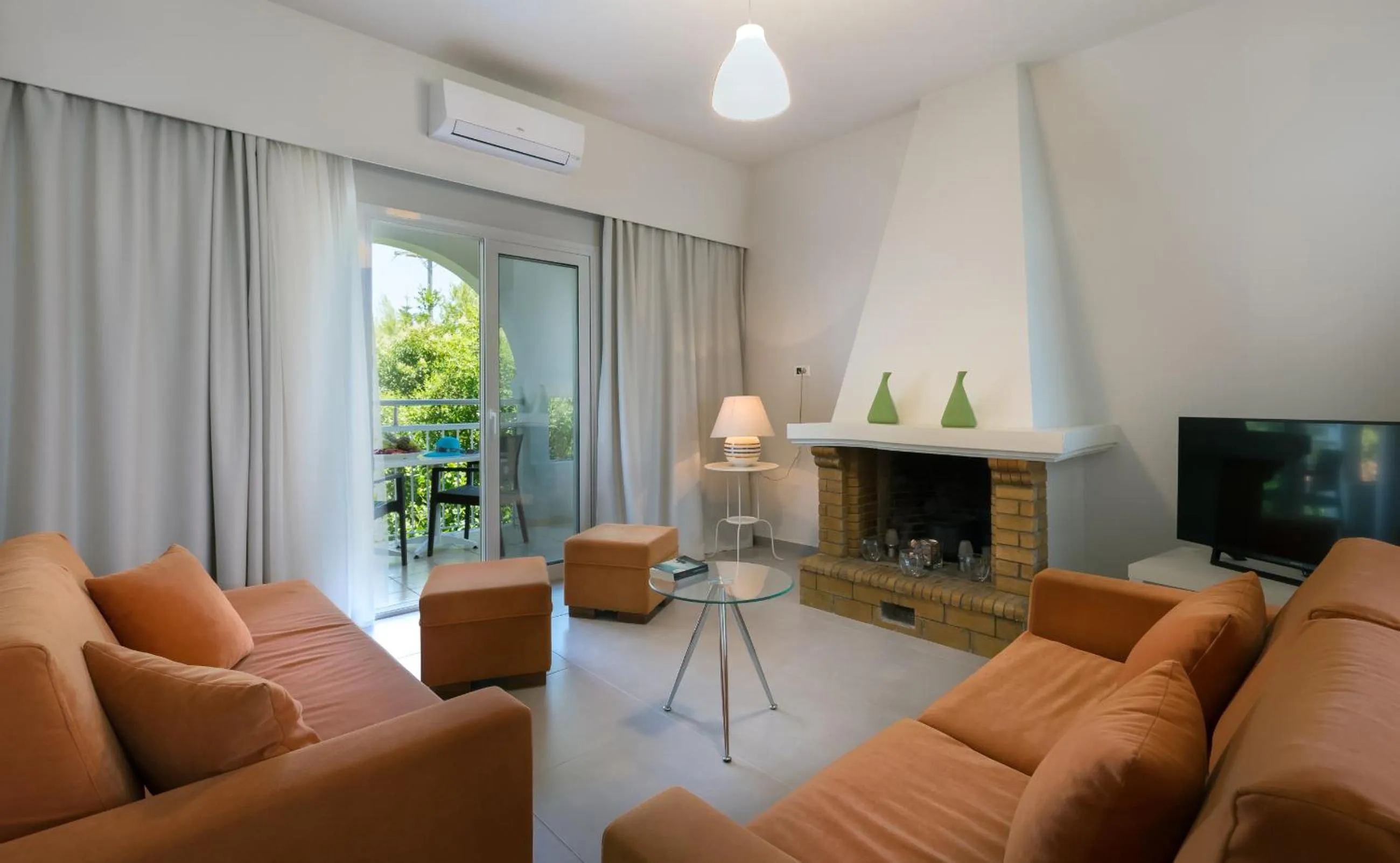 Living room in Acharavi Beach Hotel