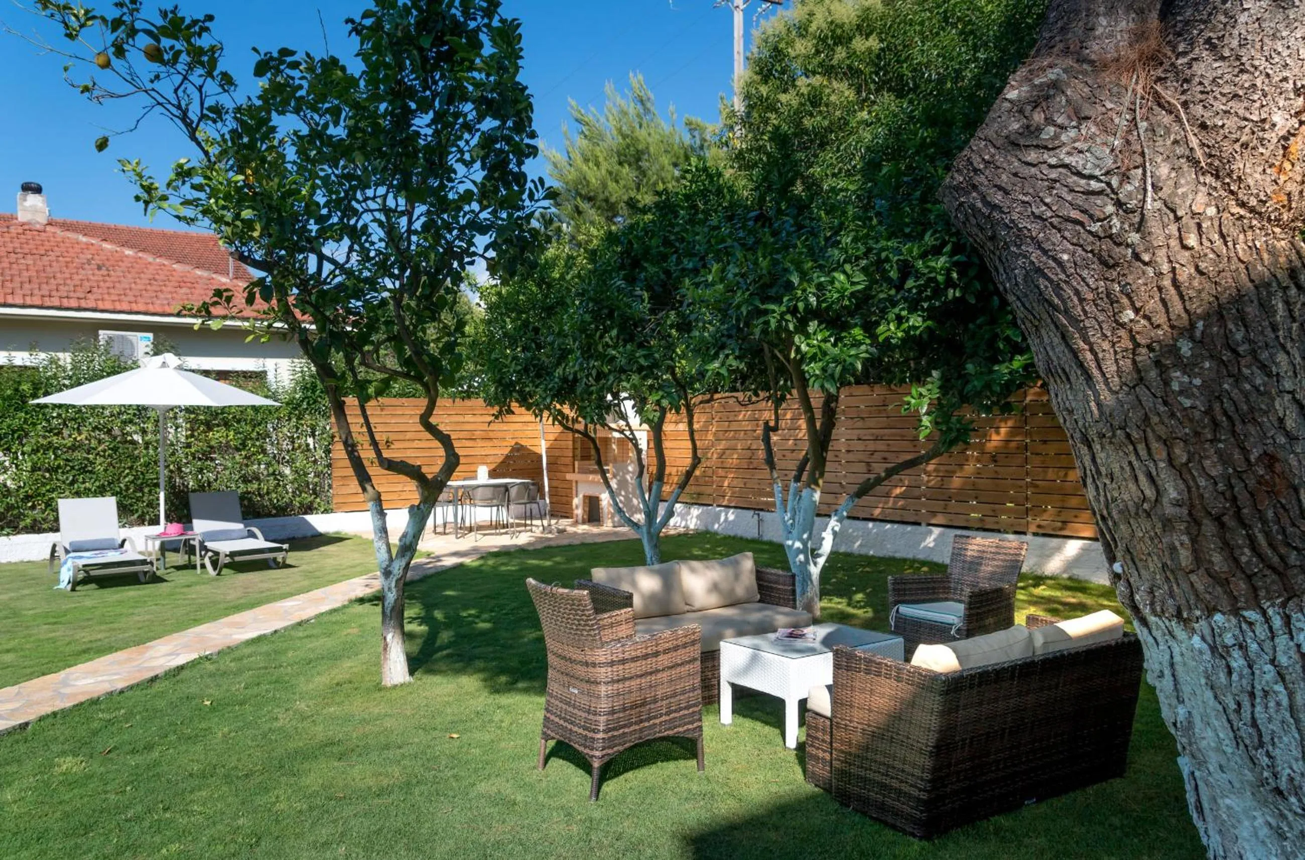 Garden in Acharavi Beach Hotel