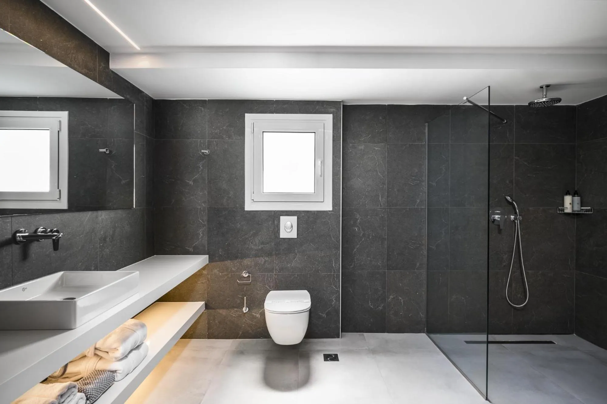 Bathroom in Acharavi Beach Hotel