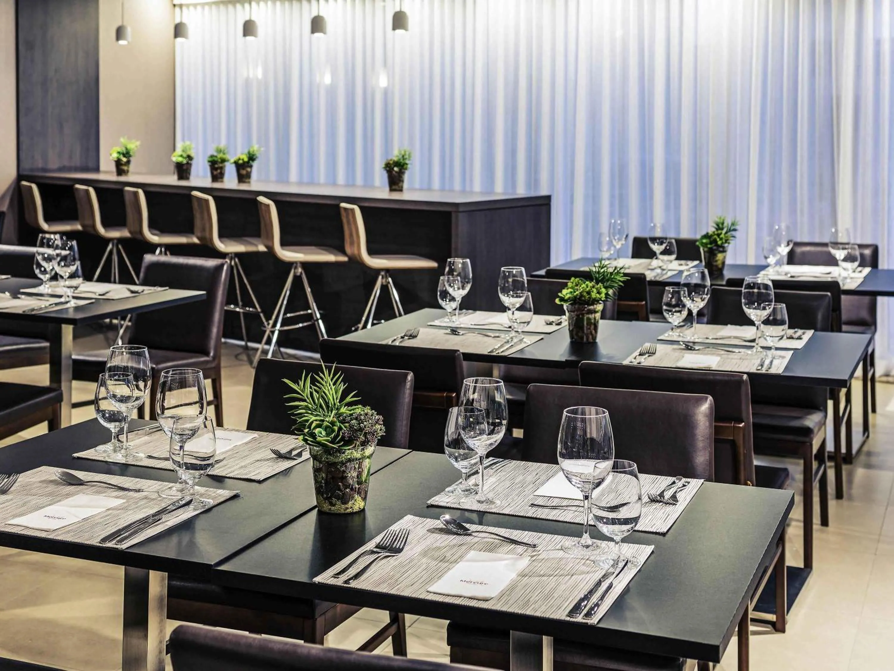 Restaurant/places to eat in Mercure Ribeirão Preto