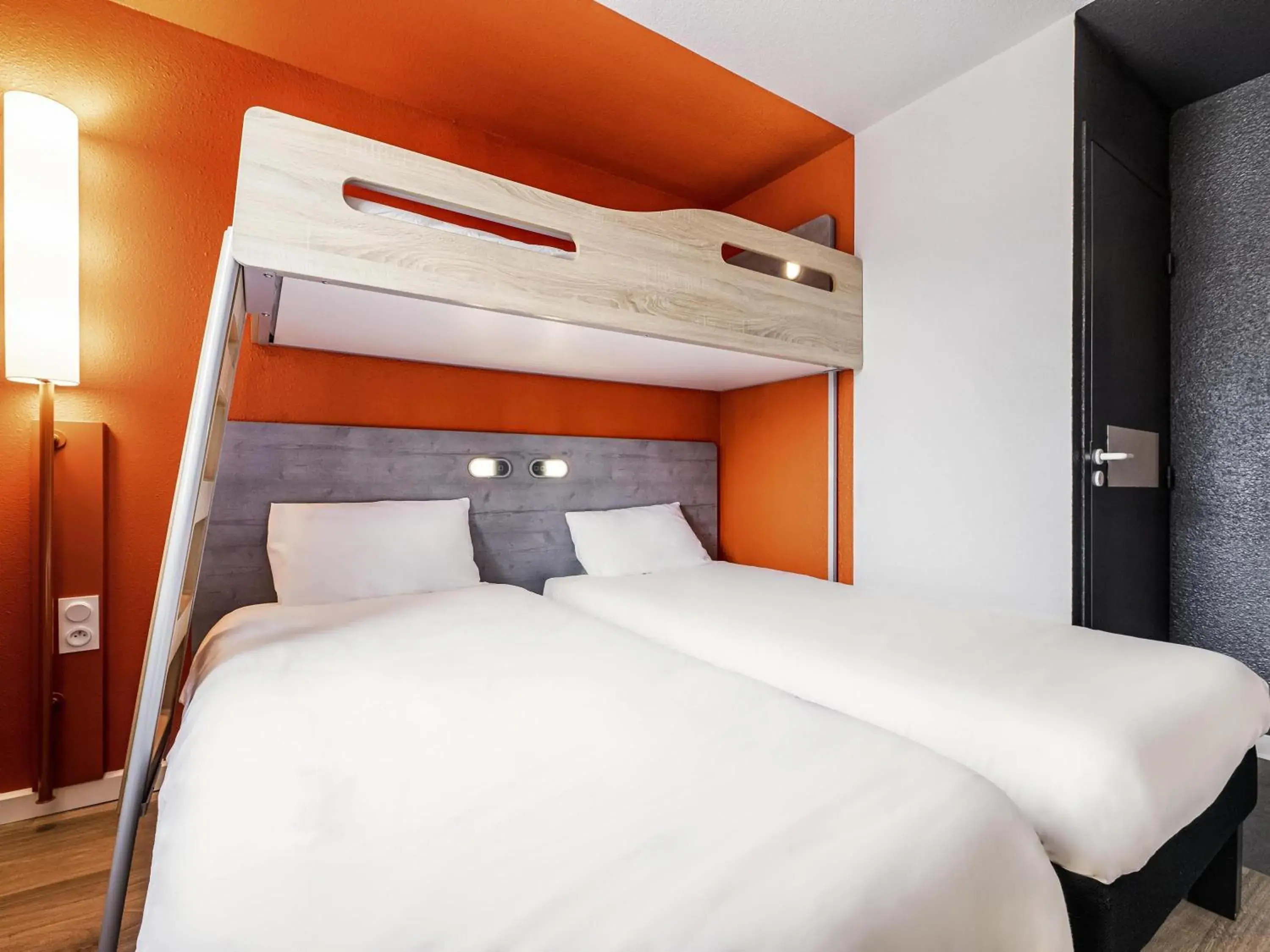 Bedroom, Bed in Ibis Budget Perpignan Sud Bedroom, Bed in Ibis Budget Perpignan Sud