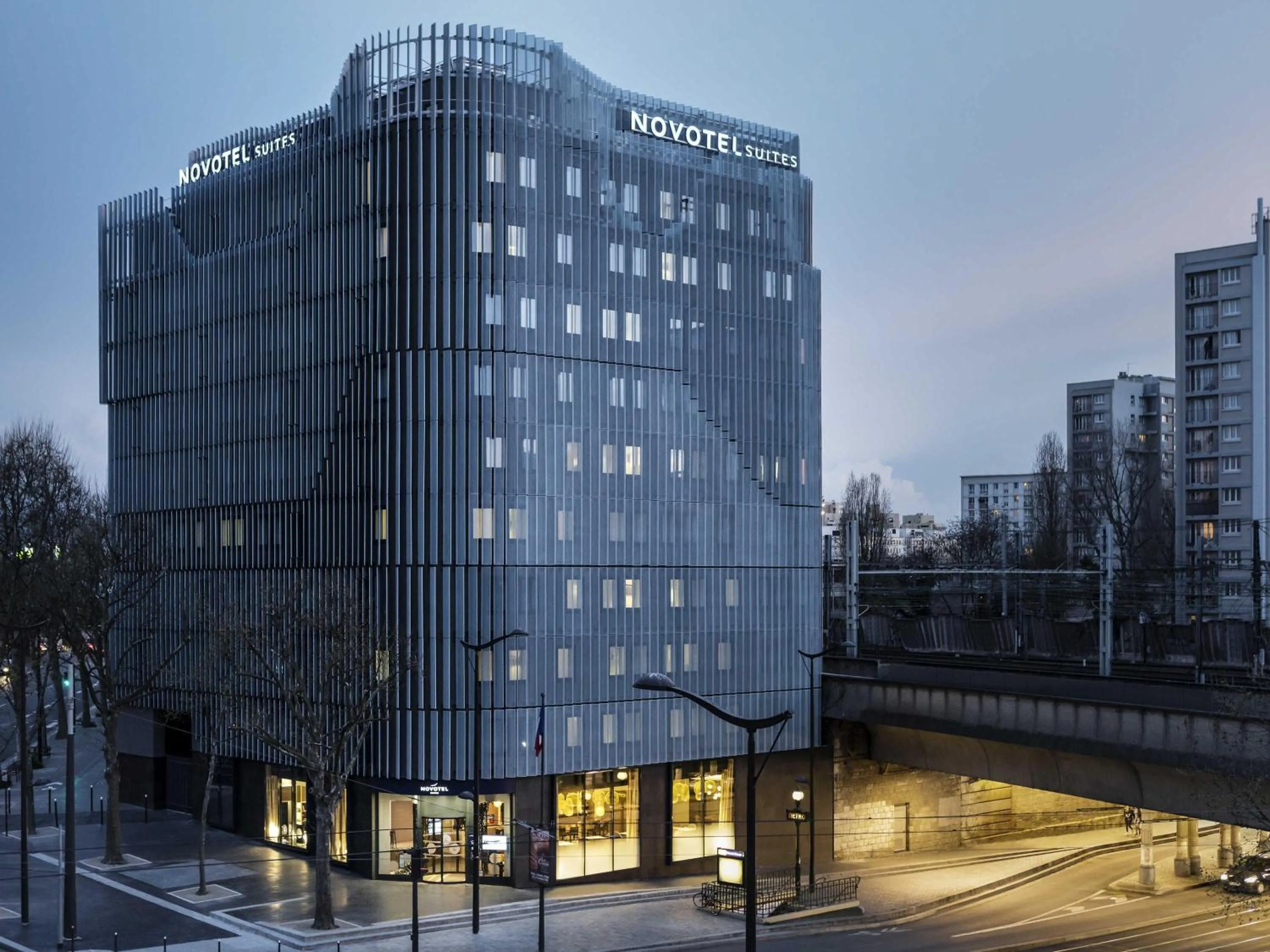 Property building in Novotel Suites Paris Expo Porte de Versailles