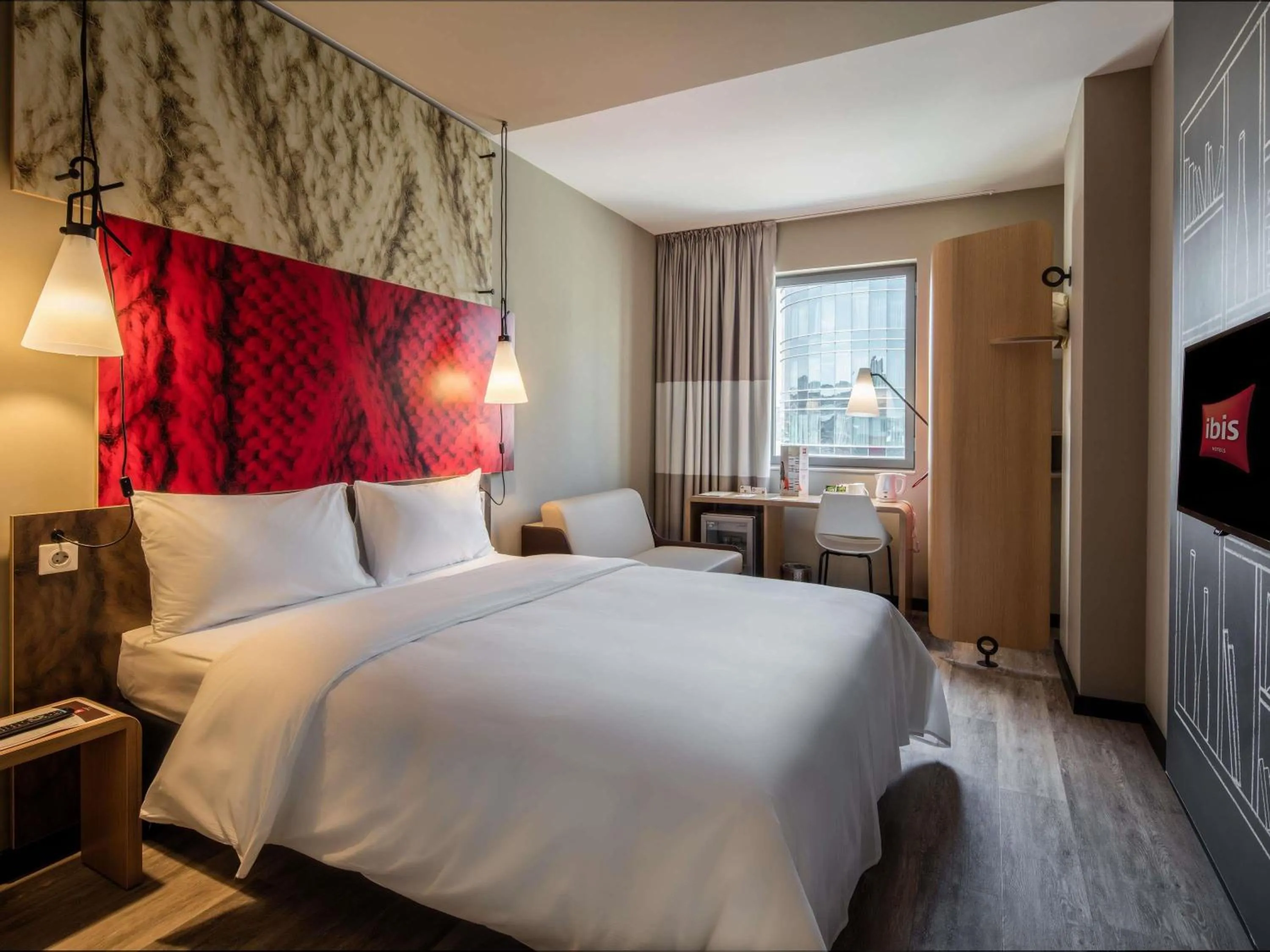 Property building, Bed in Ibis Istanbul West