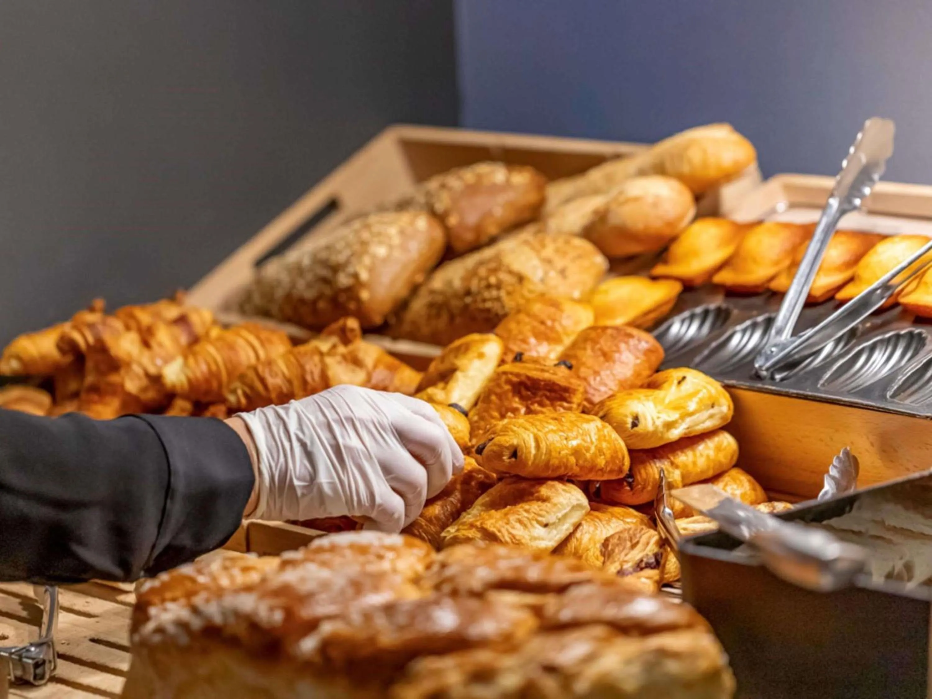 Restaurant/places to eat in Ibis Istanbul West