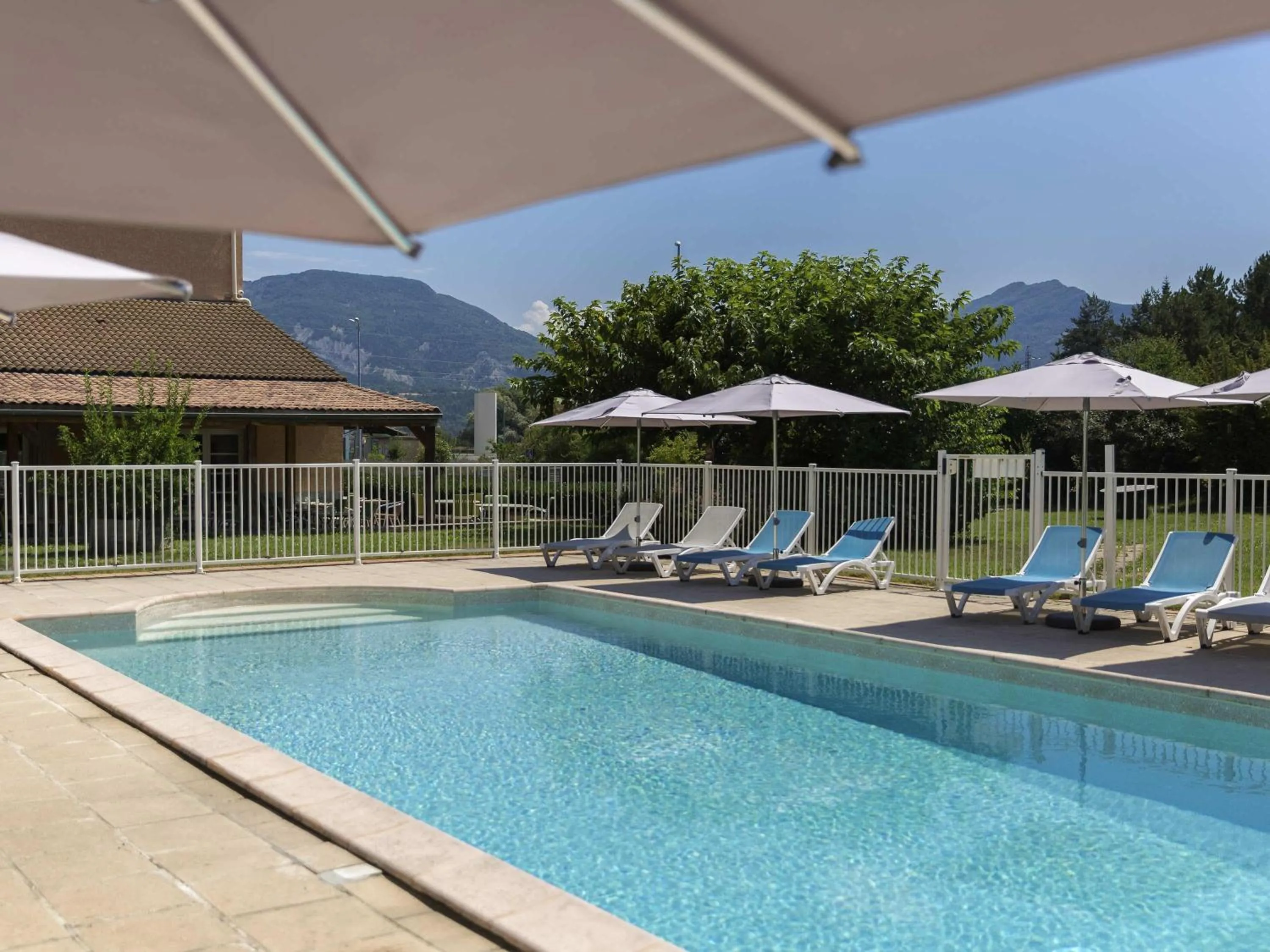Property building in Ibis Budget Sisteron