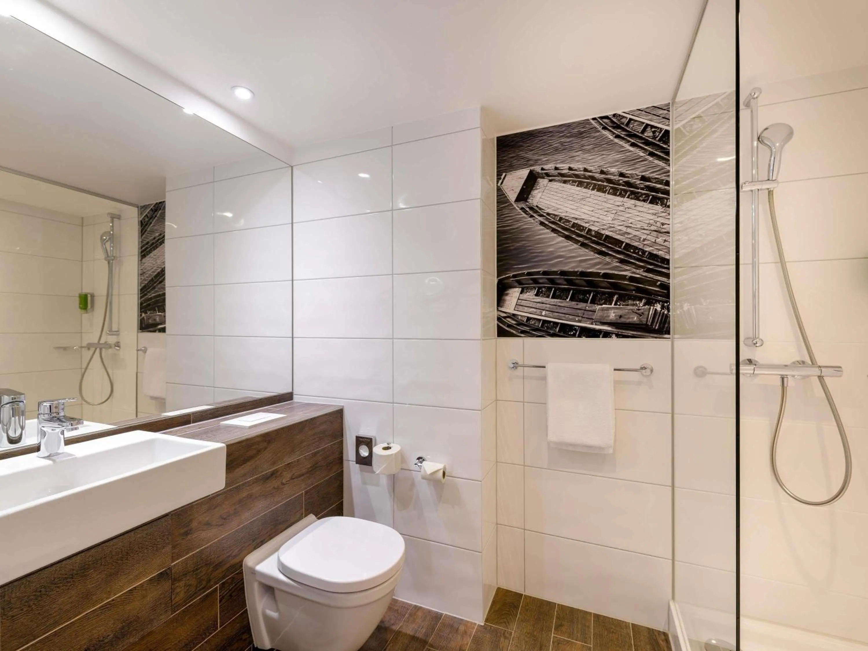 Bedroom in ibis Styles Tuebingen