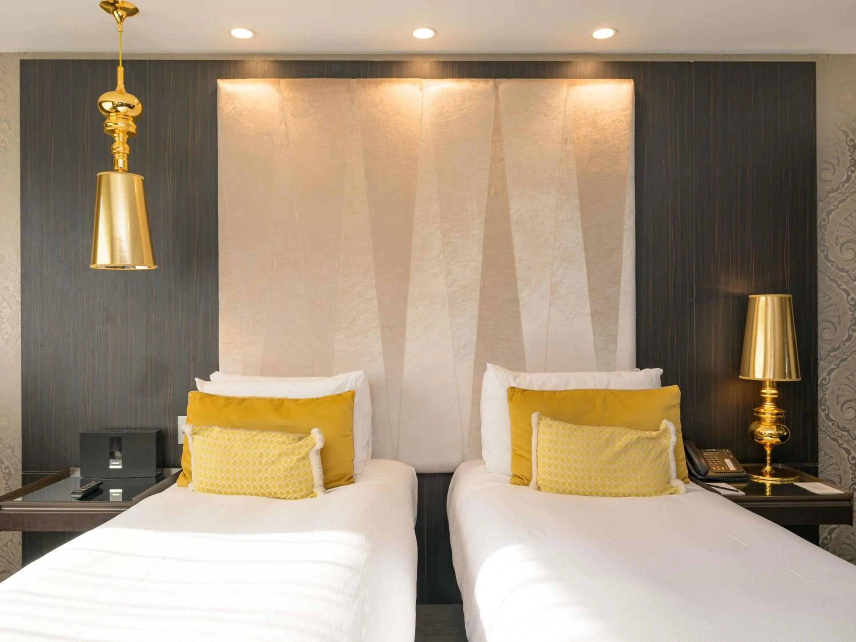 Bedroom, Bed in Sofitel Wellington