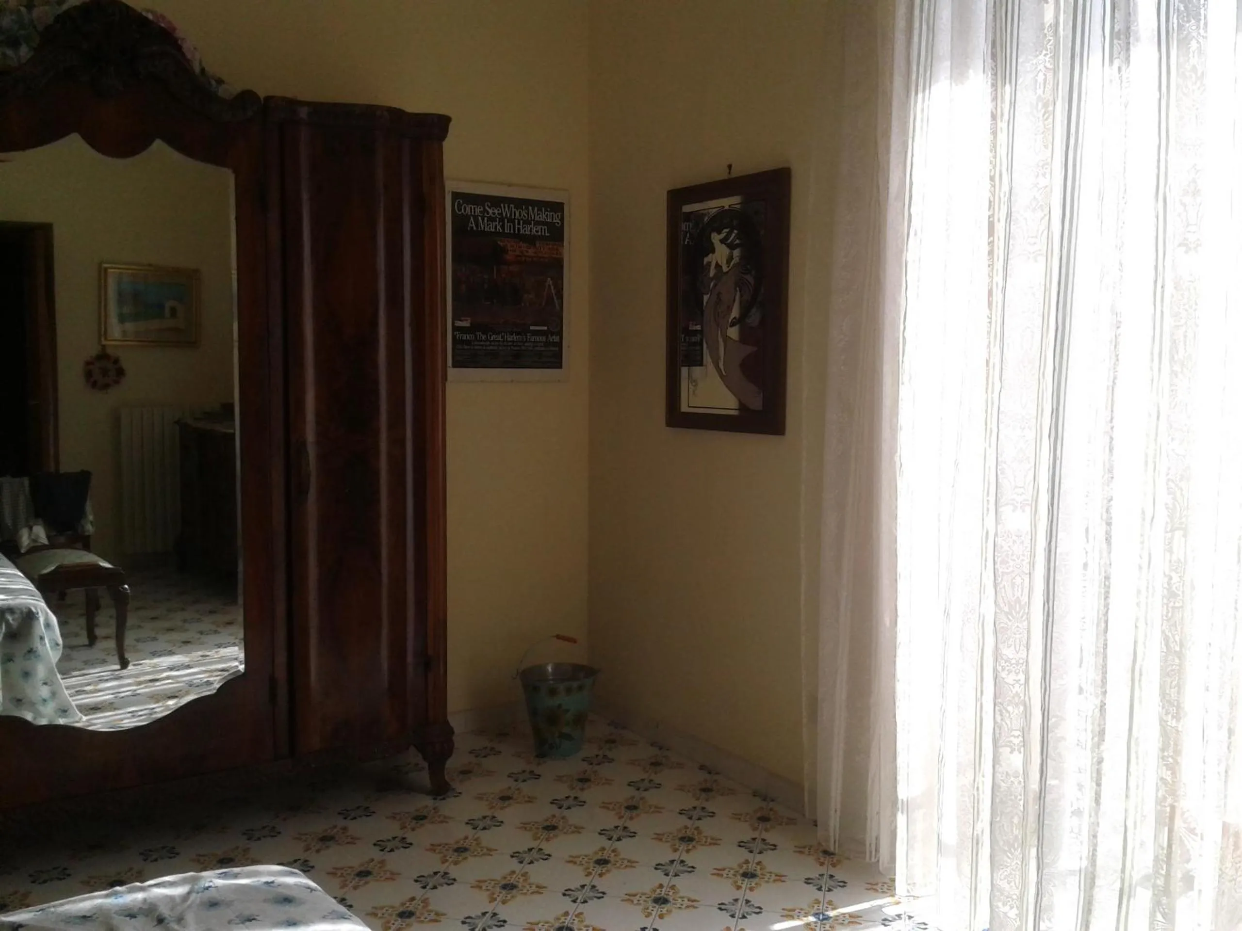 Decorative detail in B&B Ap