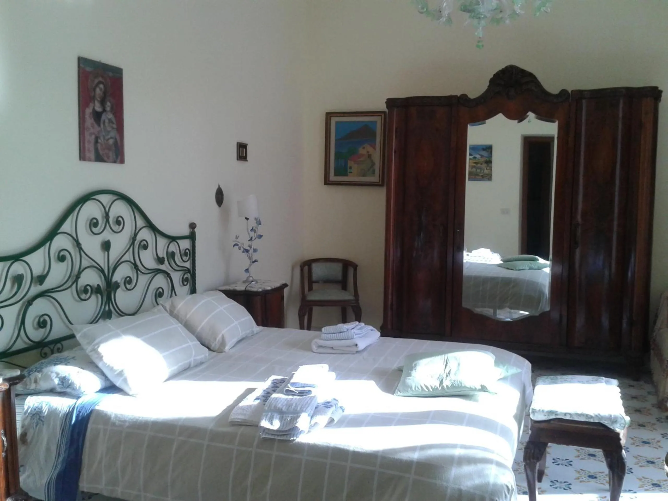 Photo of the whole room in B&B Ap