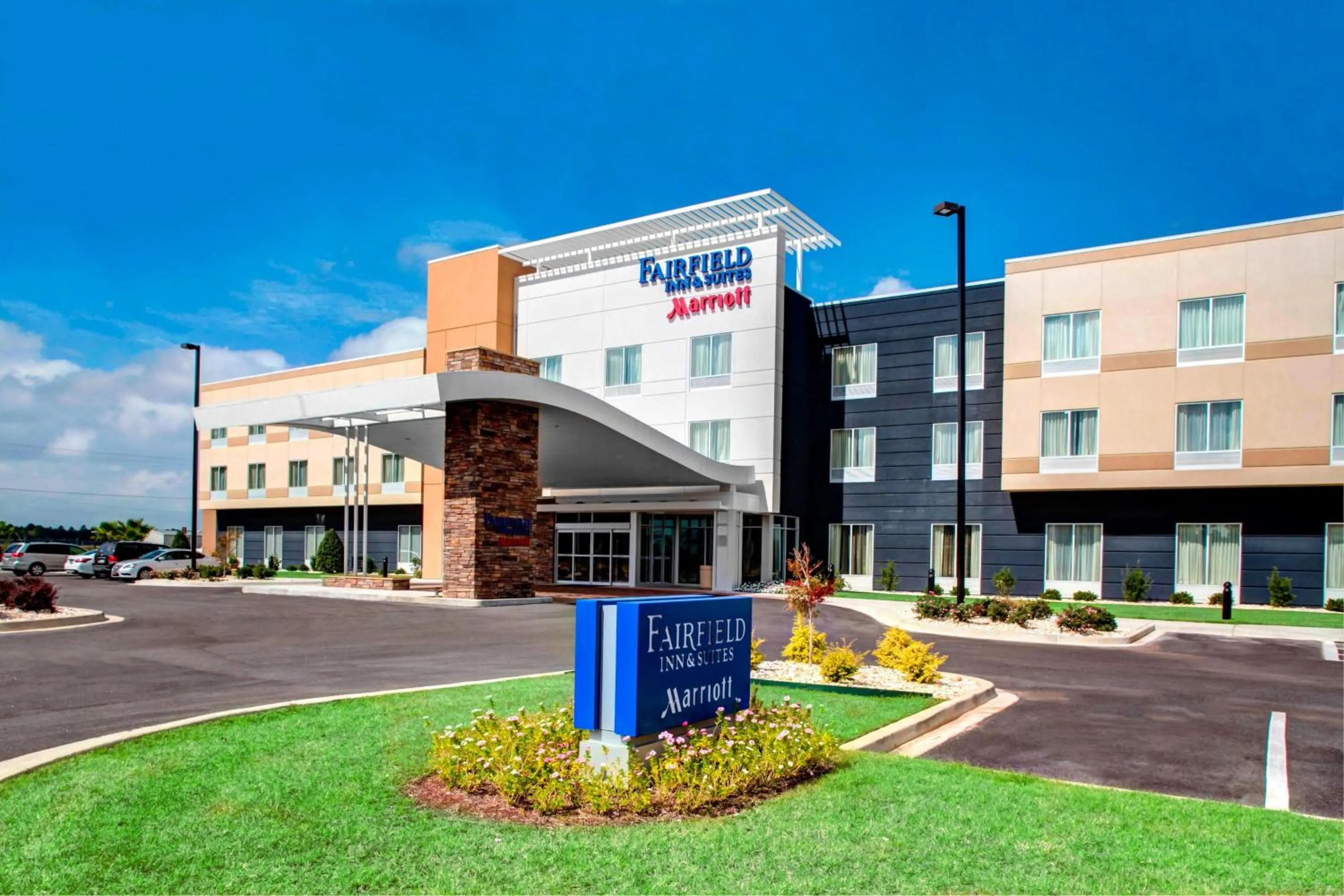 Property building in Fairfield Inn & Suites by Marriott Douglas
