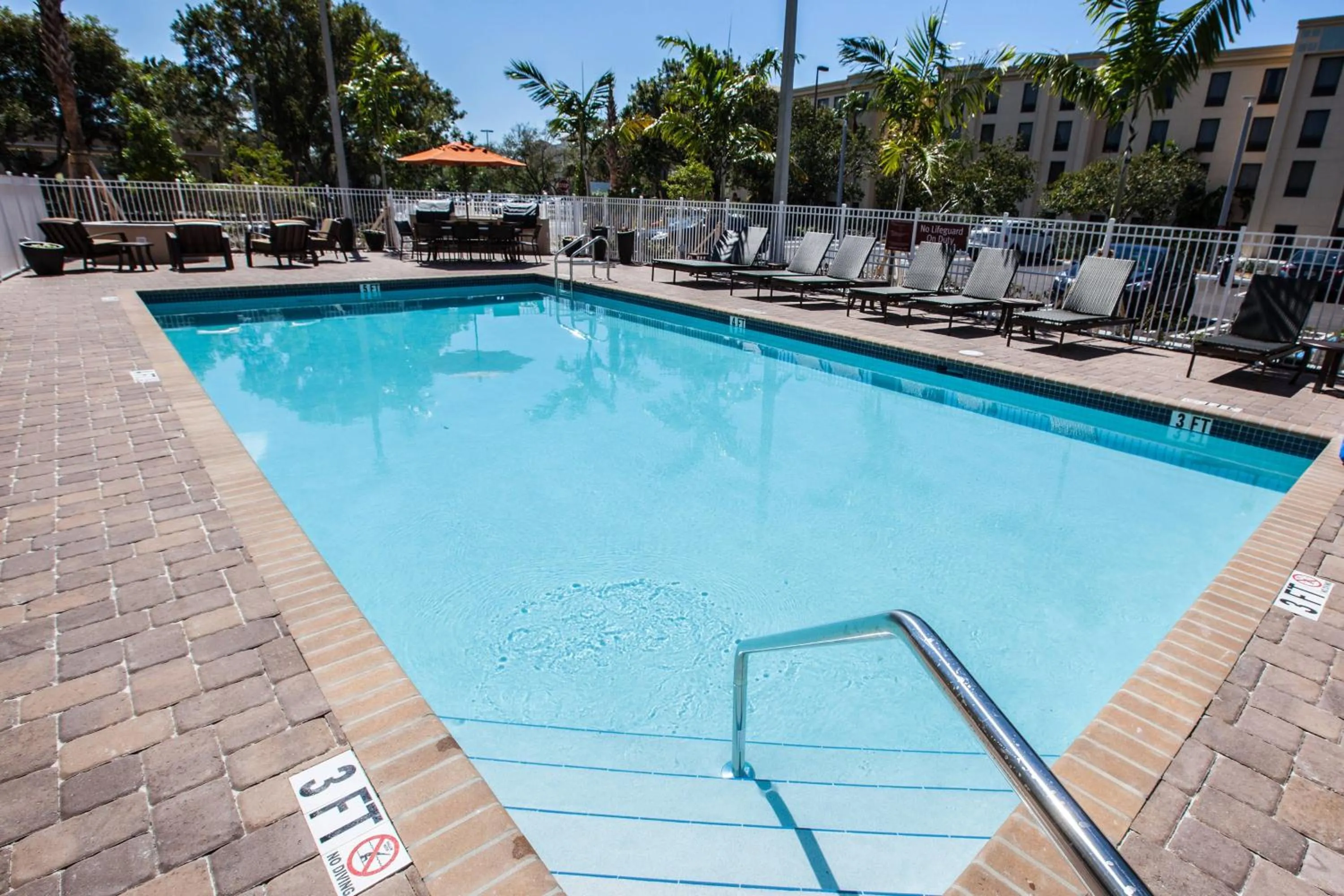 Swimming pool in TownePlace Suites by Marriott Boynton Beach