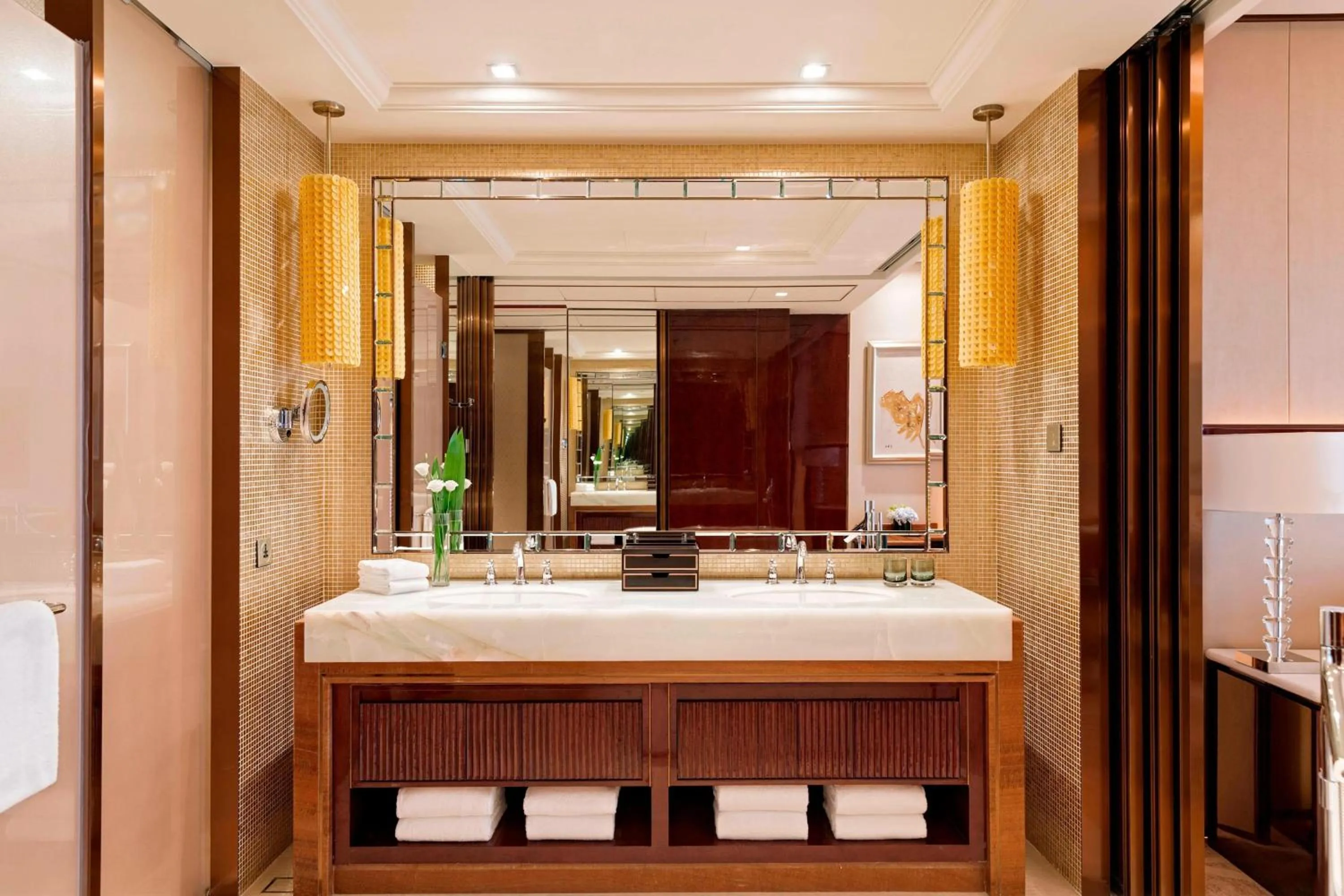 Bathroom in Yiwu Marriott Hotel