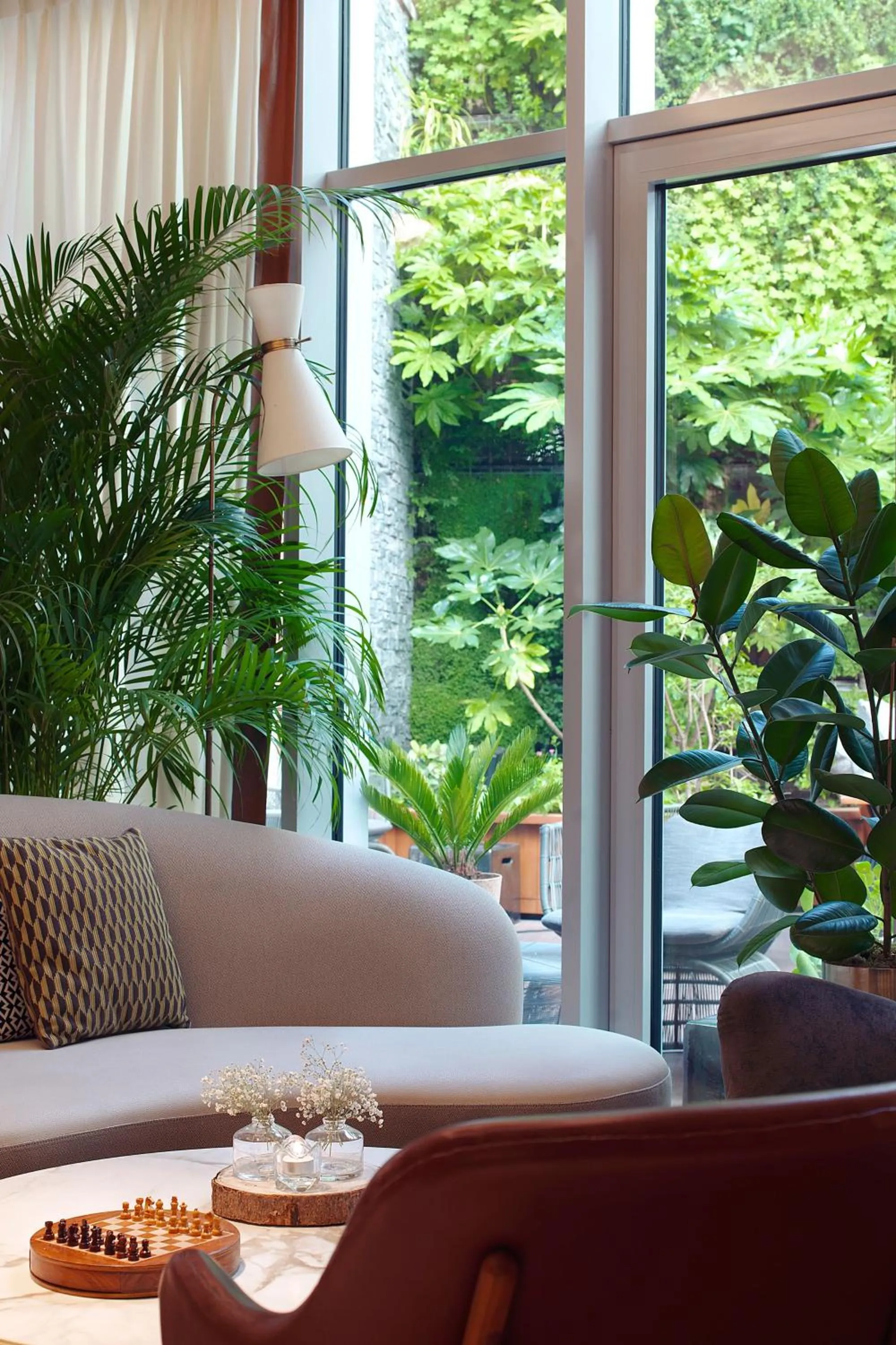 Restaurant/places to eat in Renaissance Paris Republique Hotel & Spa