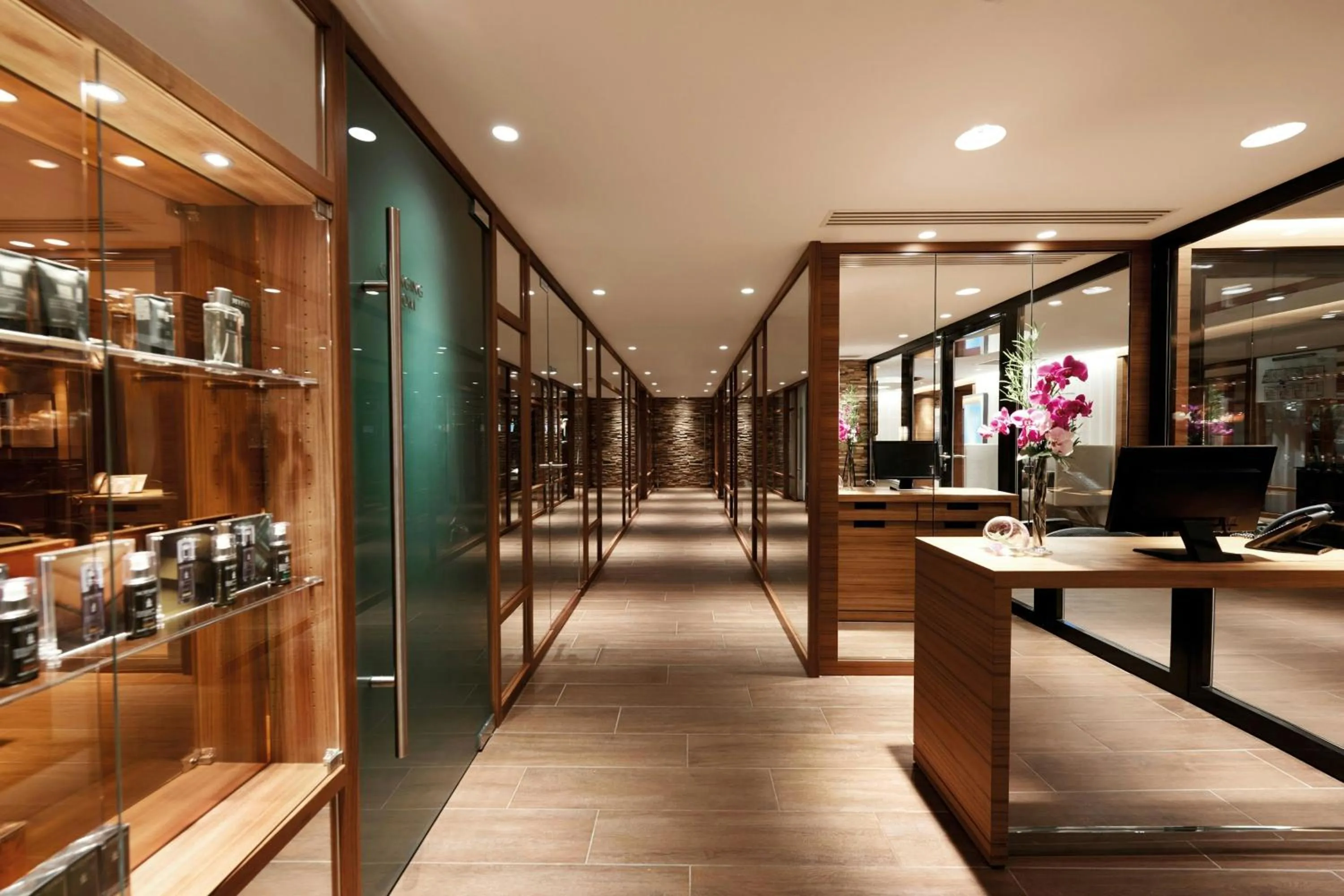 Spa and wellness centre/facilities in Renaissance Paris Republique Hotel & Spa