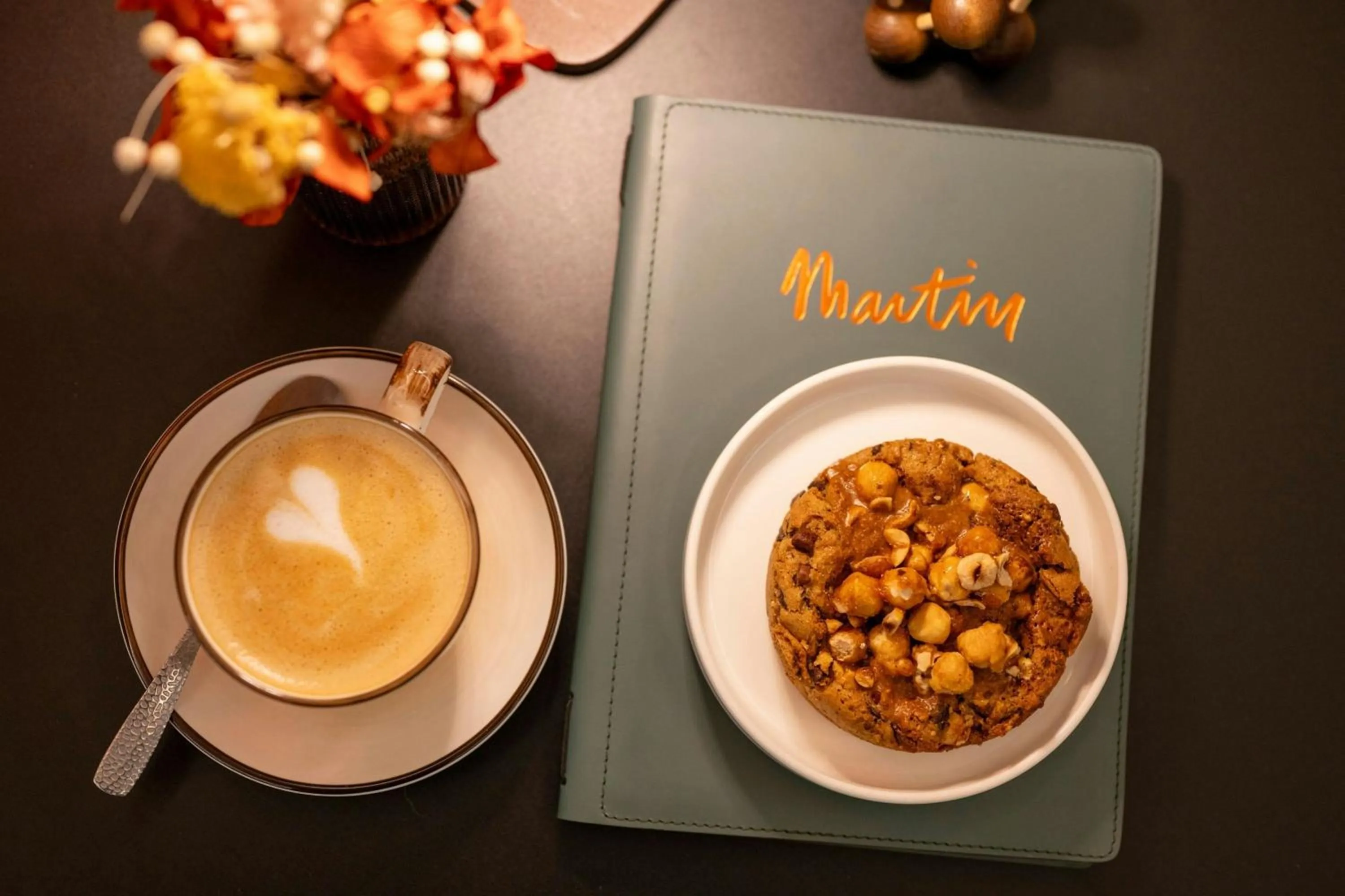 Restaurant/places to eat in Renaissance Paris Republique Hotel & Spa