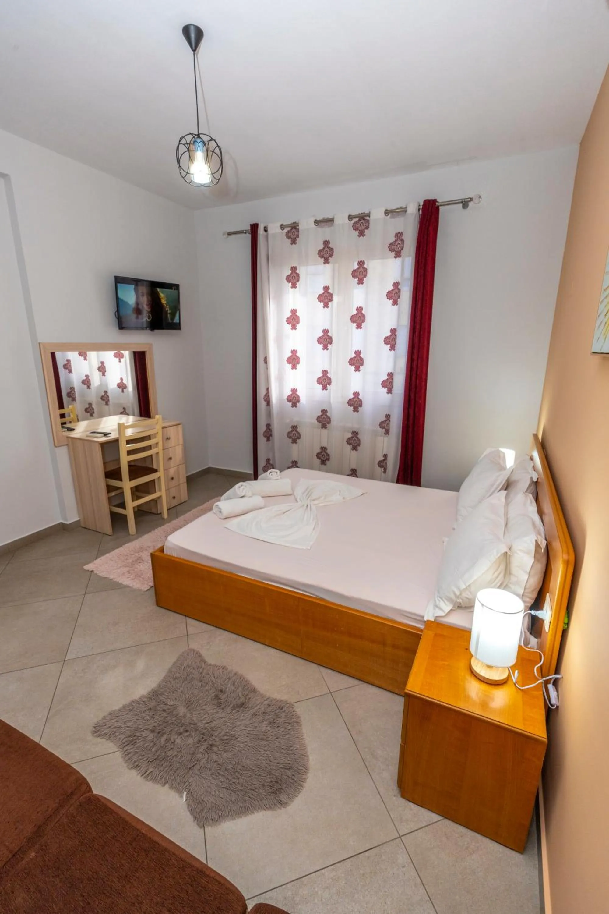 Bed in Hotel Shkodra L