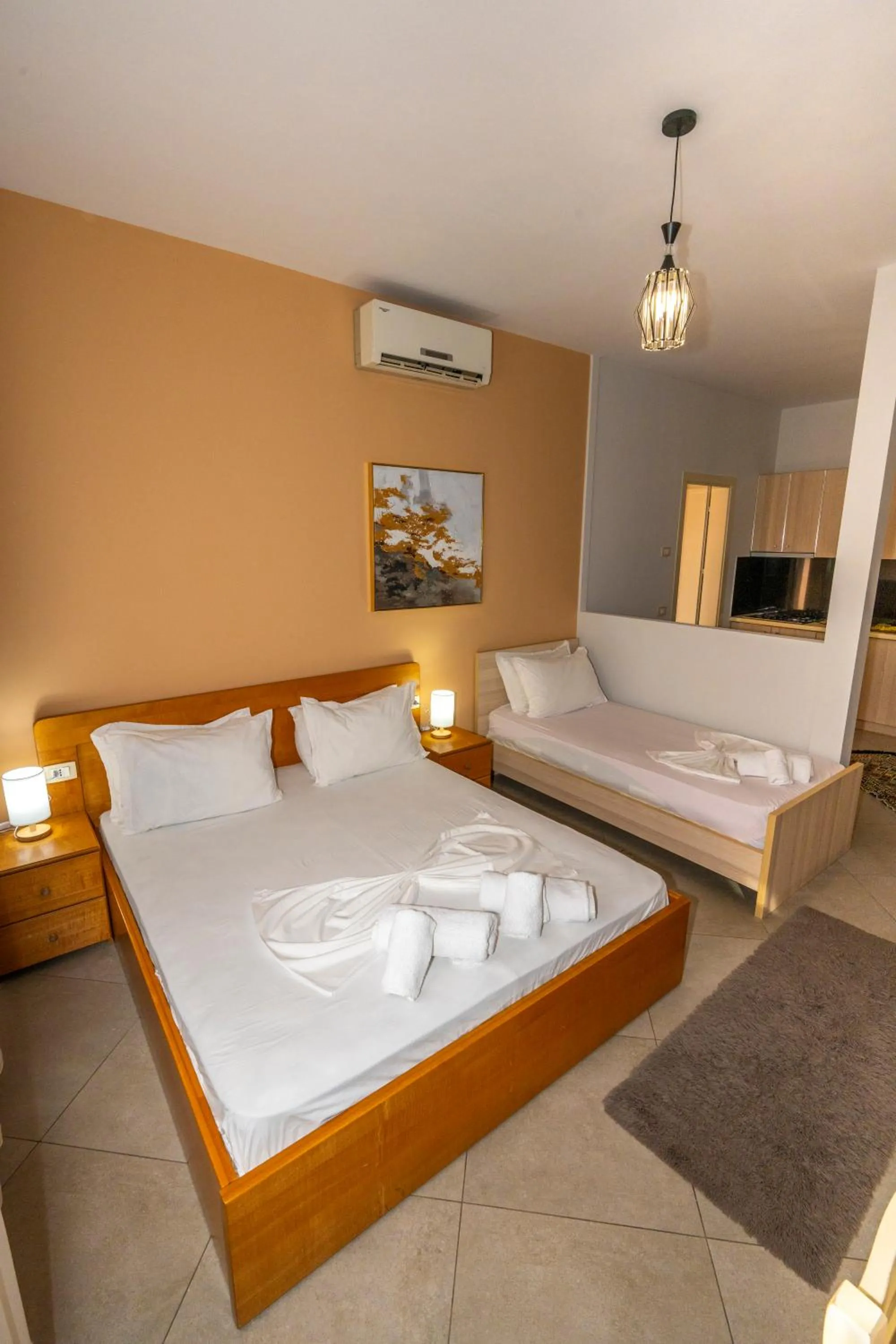 Bed in Hotel Shkodra L