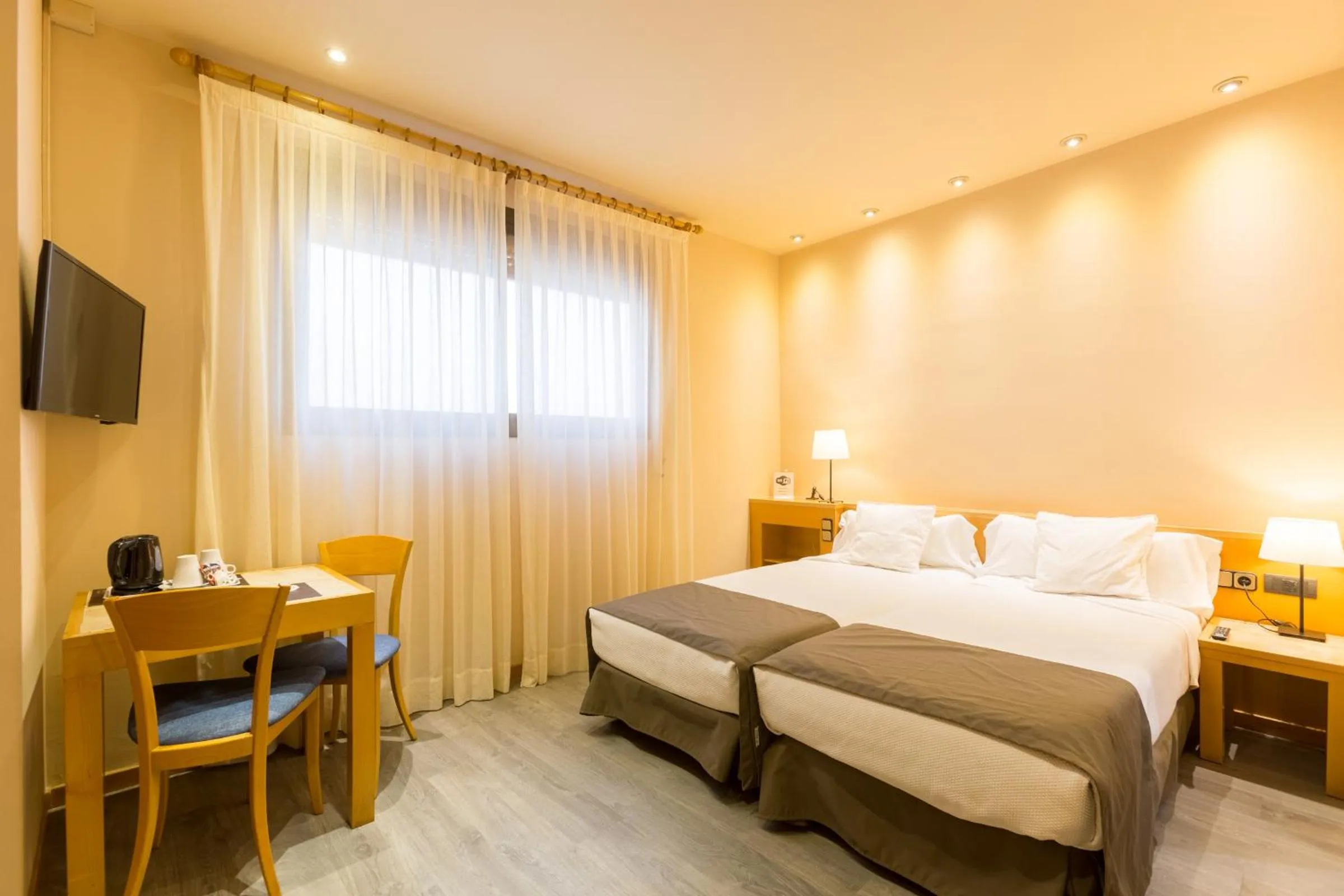 Decorative detail, Bed in Apartamentos DV