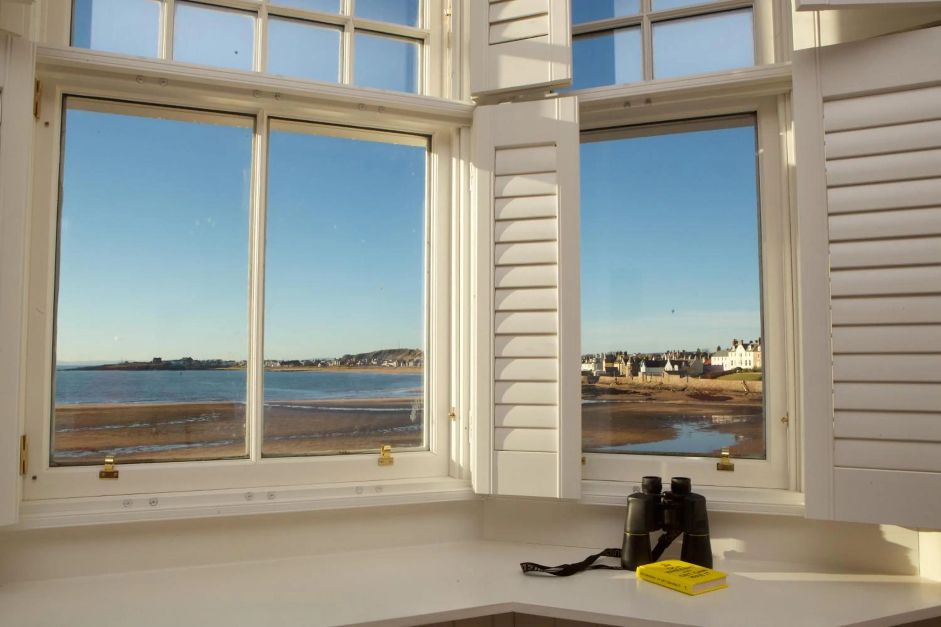 Bedroom in The Ship Inn