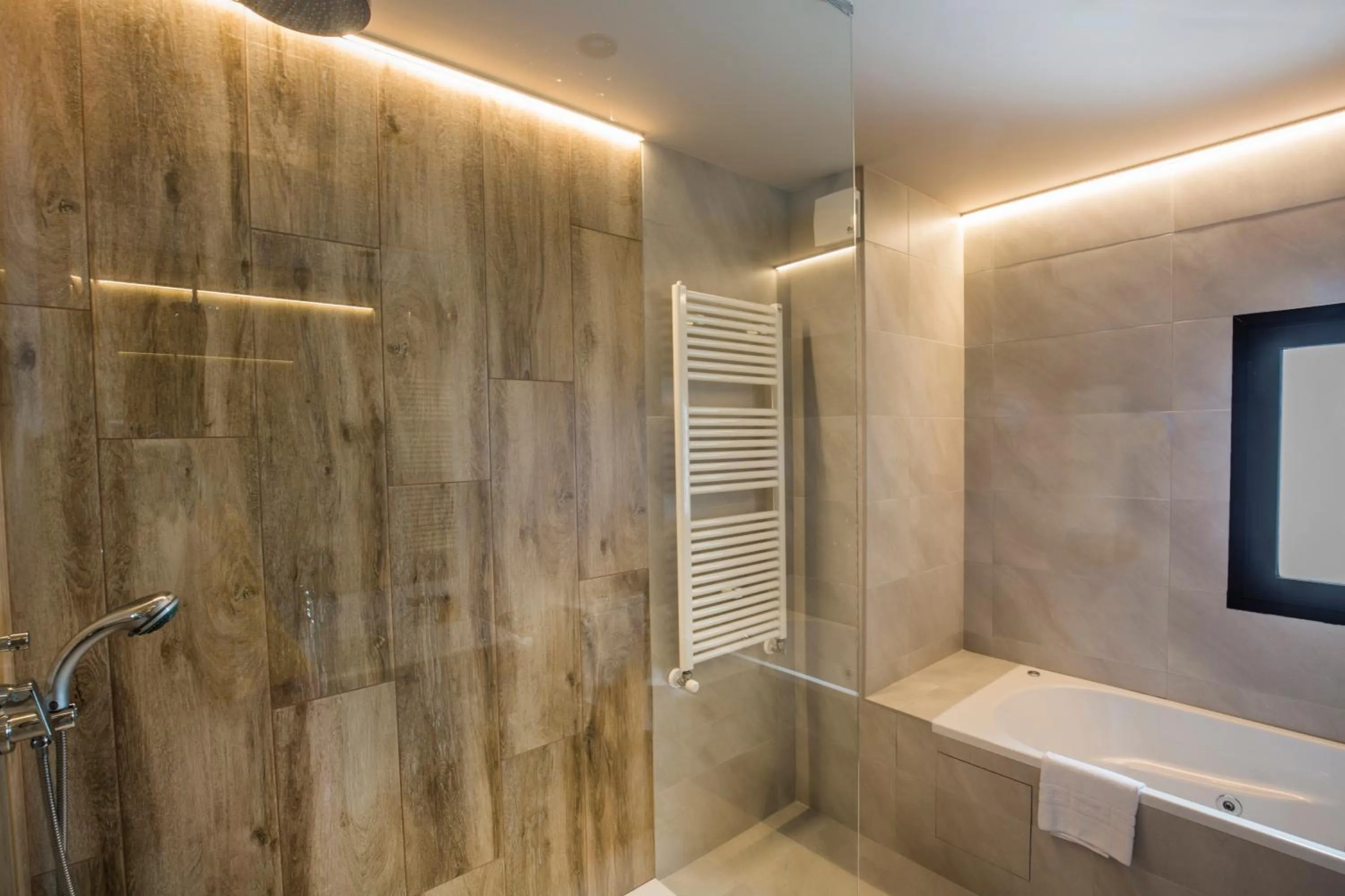 Hot Tub in Pic Maià Mountain Hotel