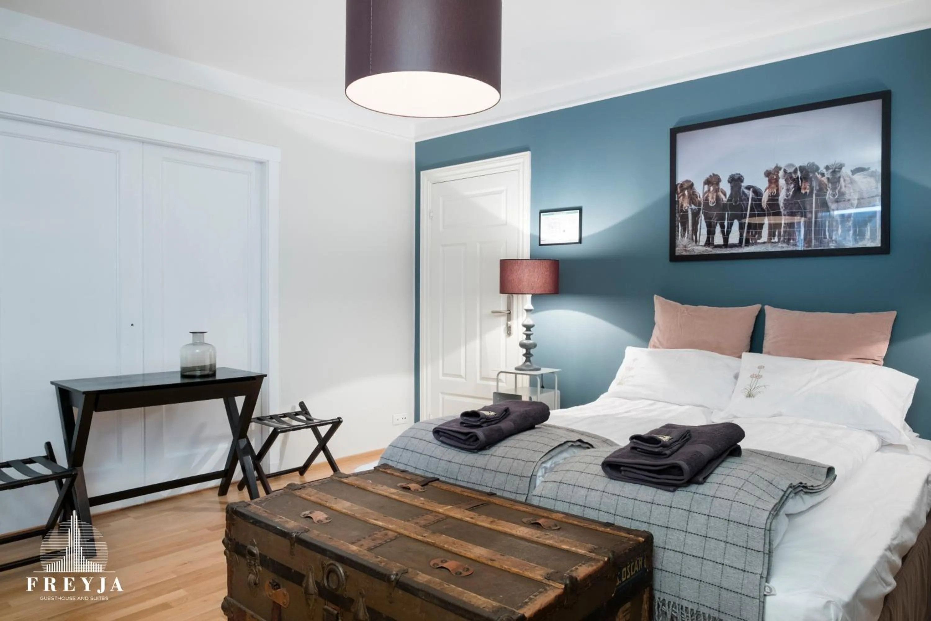 Bed in Freyja Guesthouse & Suites