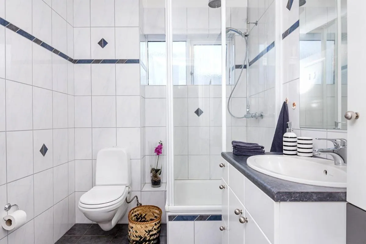 Bathroom in Freyja Guesthouse & Suites